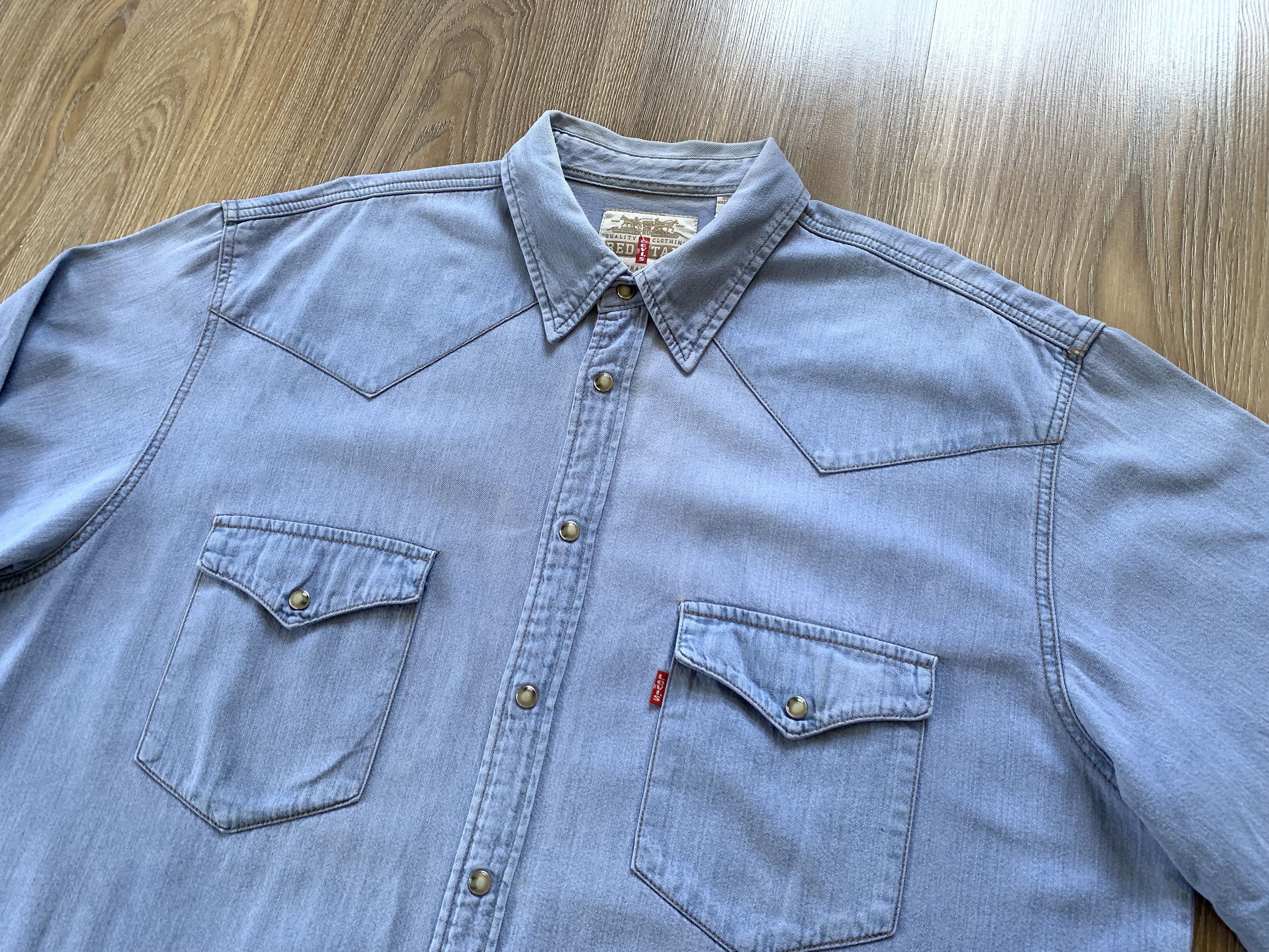 Levi's × Levi's Vintage Clothing × Vintage Levi's Red Tab Authentic Vintage Denim Button Up Shirt Size US XL / EU 56 / 4 - 4 Thumbnail