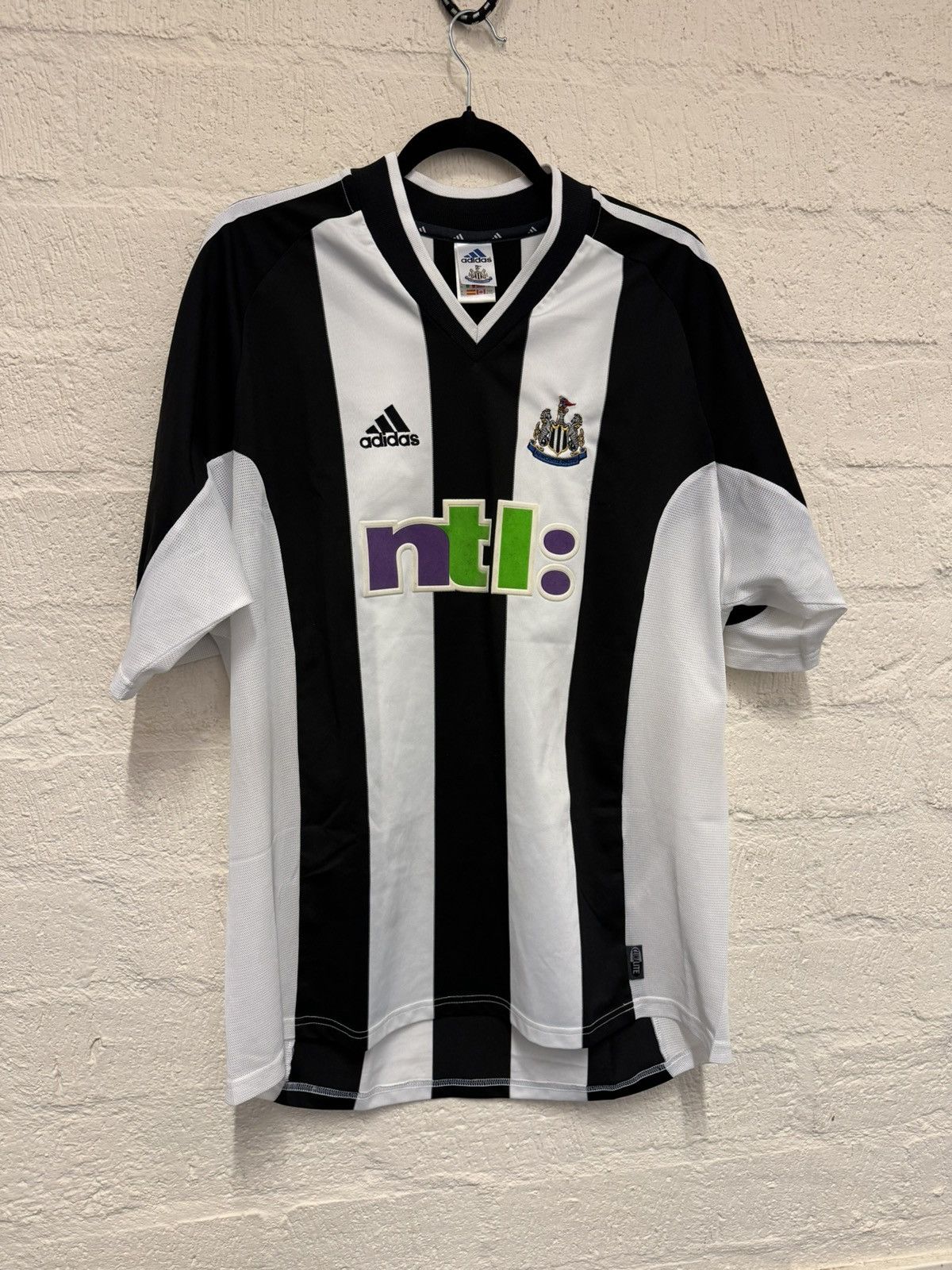 image of Adidas Newcastle United 2002 2003 Home Shirt Jersey in Black, Men's (Size XL)