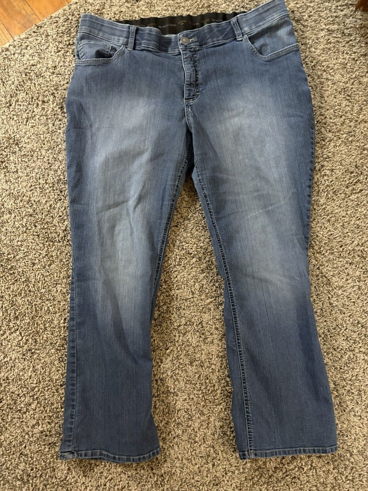 Lee Mid-rise Boot cut Jeans Size 22" - 1 Thumbnail