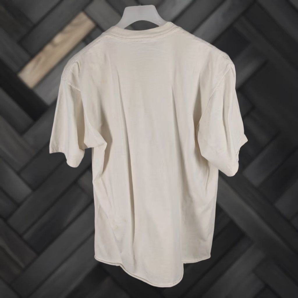 Vintage VINTAGE Bob Wade Cowgirls Graphic T-Shirt Unisex Adults 38 Short Sleeve Cream Single Stitch Raw Hem 1986 80s Western Art Shirt Mens Womens Size US M / EU 48-50 / 2 - 1 Thumbnail