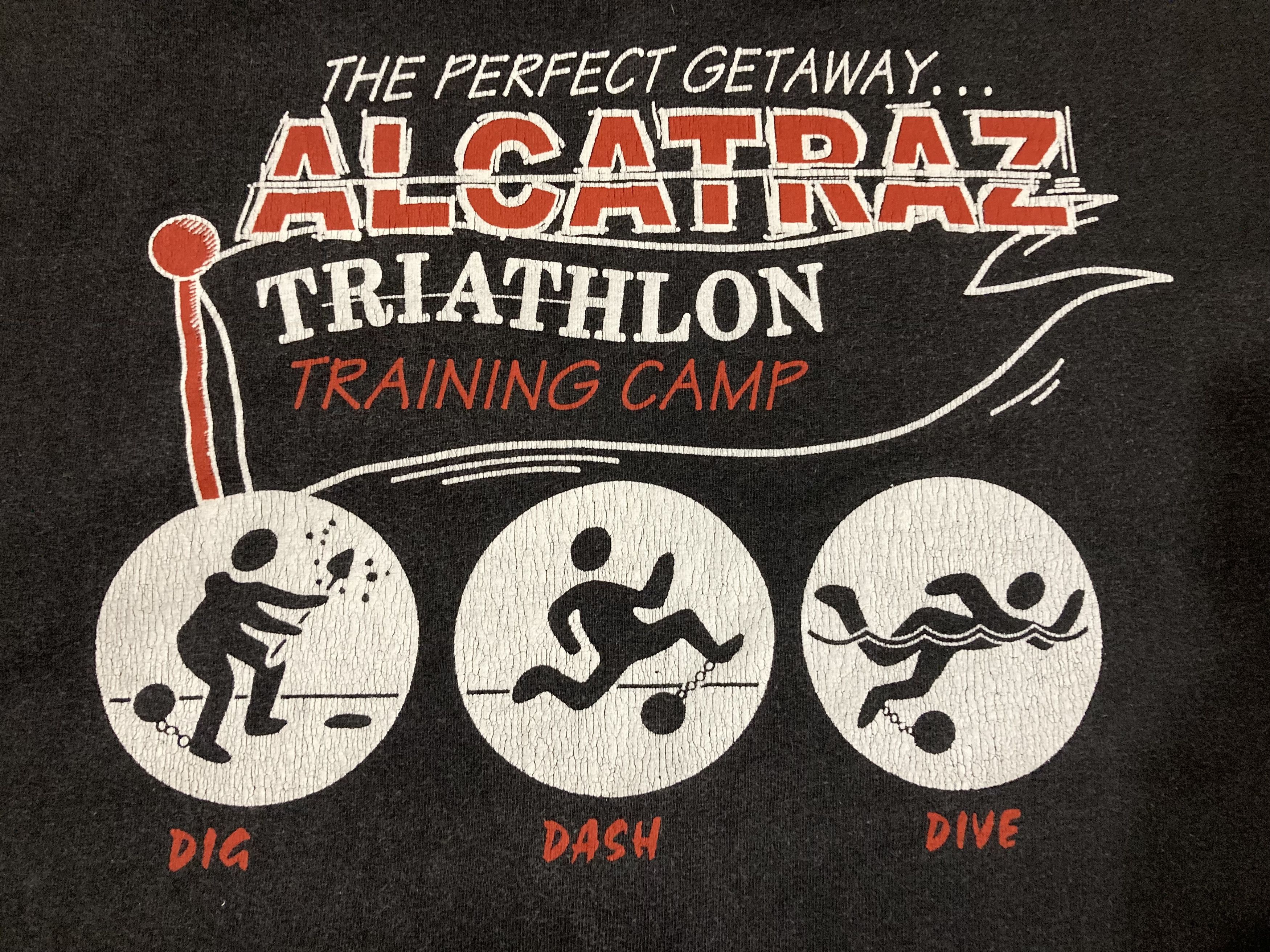 Vintage Vintage Y2K Alcatraz Triathlon Training Camp Humor T-Shirt Size US XL / EU 56 / 4 - 5 Thumbnail