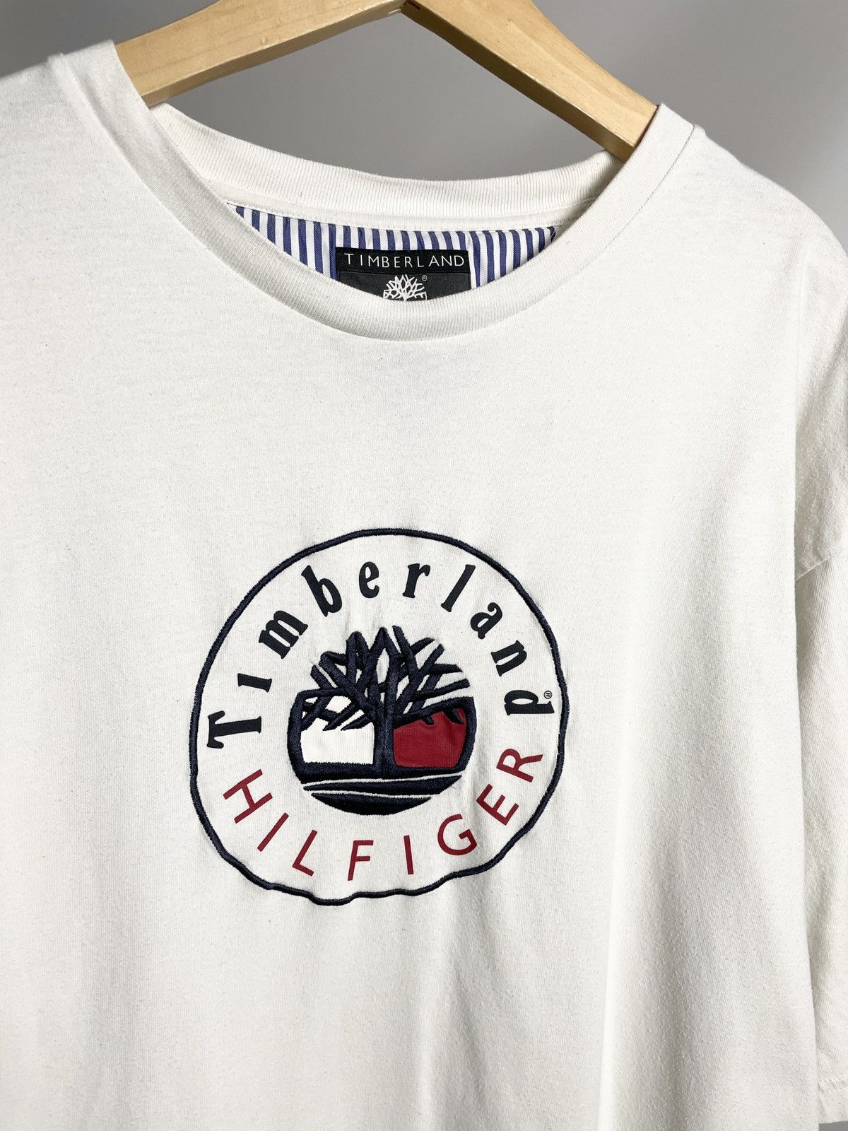Timberland × Tommy Hilfiger 💥RARE💥 Tommy Hilfiger X Timberland Collaboration White Tee Size US L / EU 52-54 / 3 - 5 Thumbnail