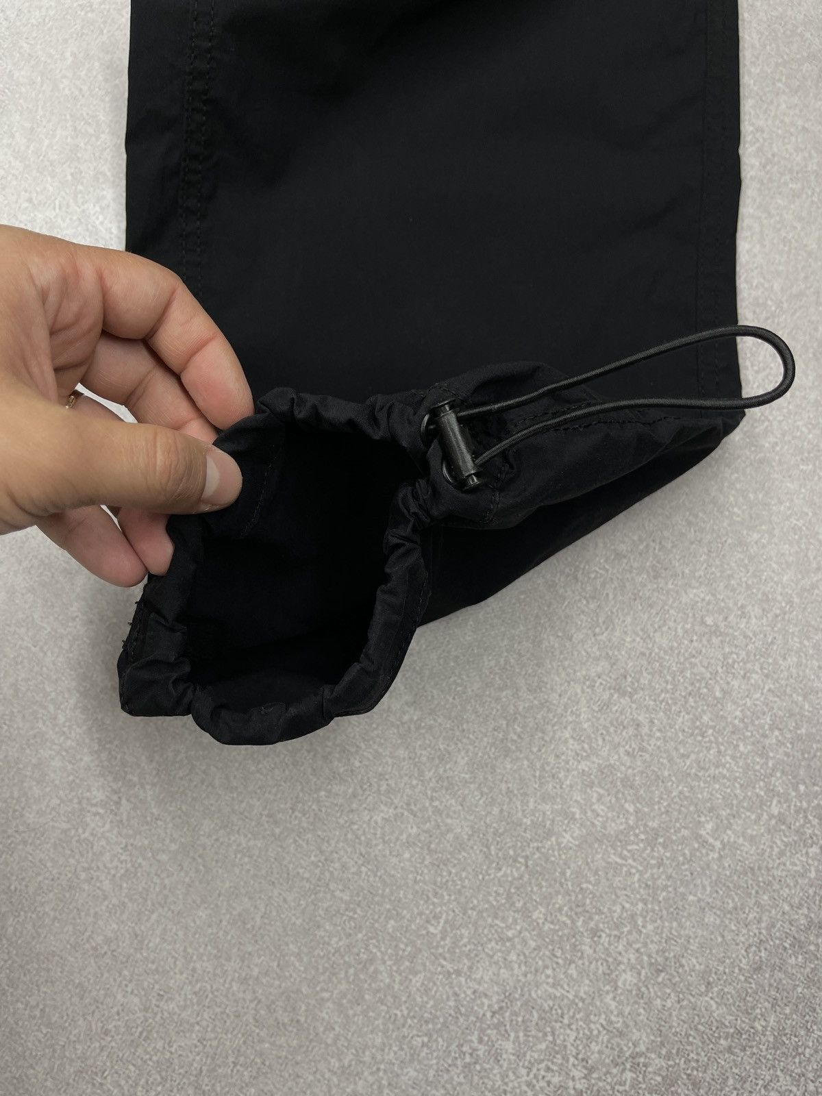 Primark Mens Primark Nylon Cargo Pants Black Parachute Multipocket Size US 34 / EU 50 - 8 Thumbnail