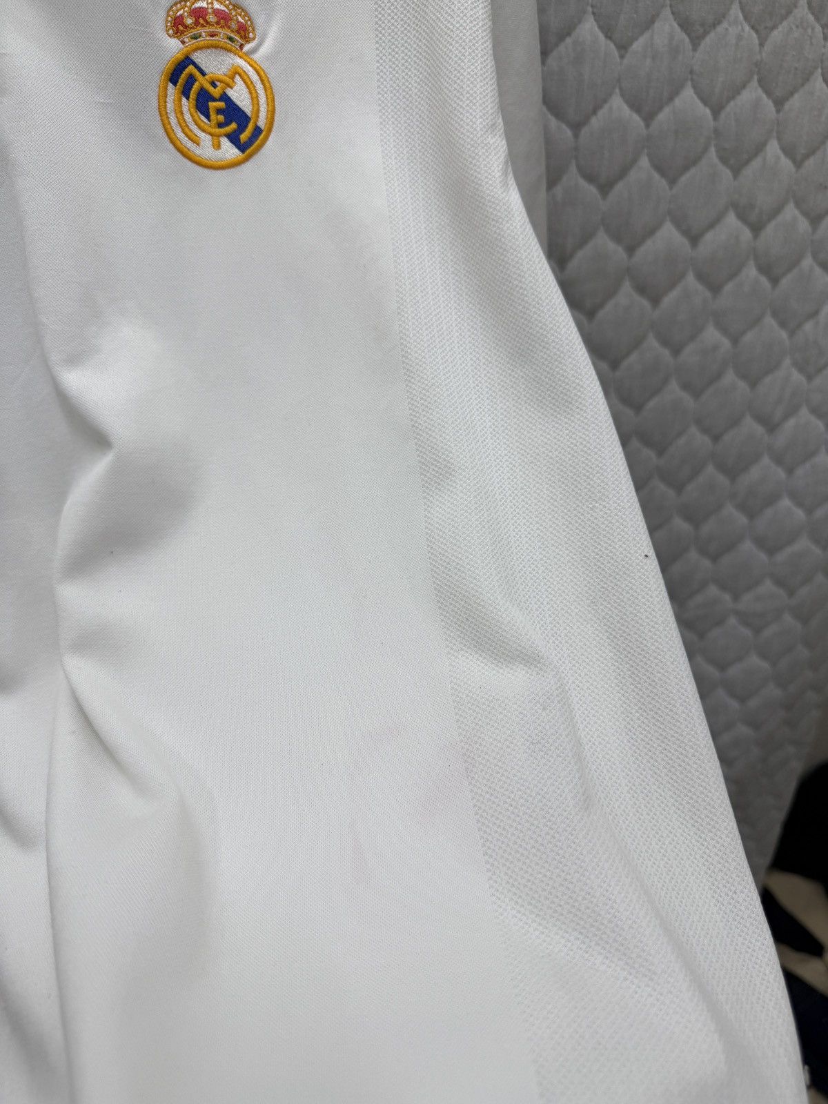 Vintage 🔥🔥🔥ARCHIVE VINTAGE ADIDAS REAL MADRID JERSEY Size US M / EU 48-50 / 2 - 9 Thumbnail
