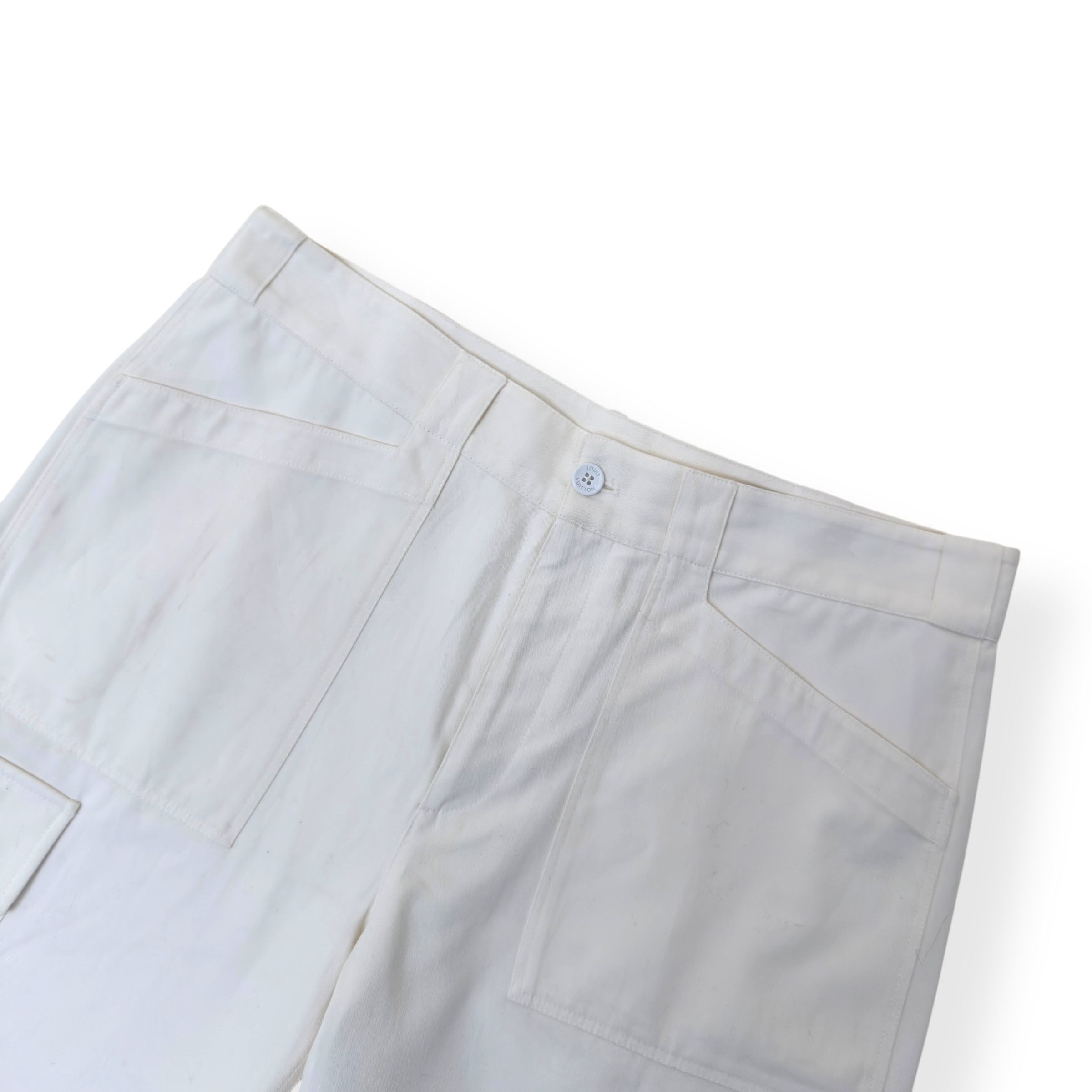 Louis Vuitton LOUIS VUITTON SOFT CARGO SHORTS LUXURY WHITE 44 / L Size US 34 / EU 50 - 3 Thumbnail