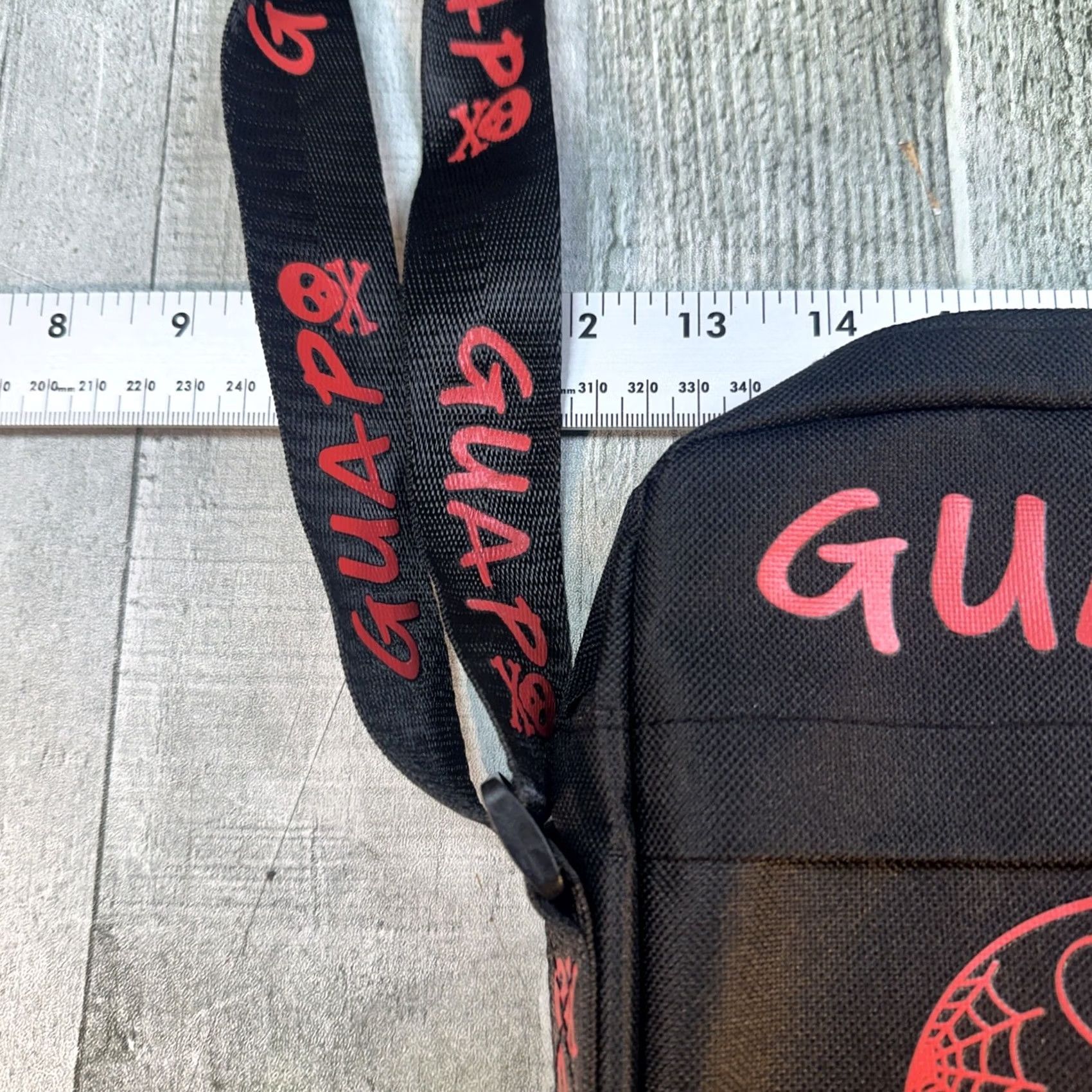 Vintage Guapo Skull Crossbody Bag Red Black Graphic Streetwear Shoulder Sling Women Size ONE SIZE - 3 Thumbnail