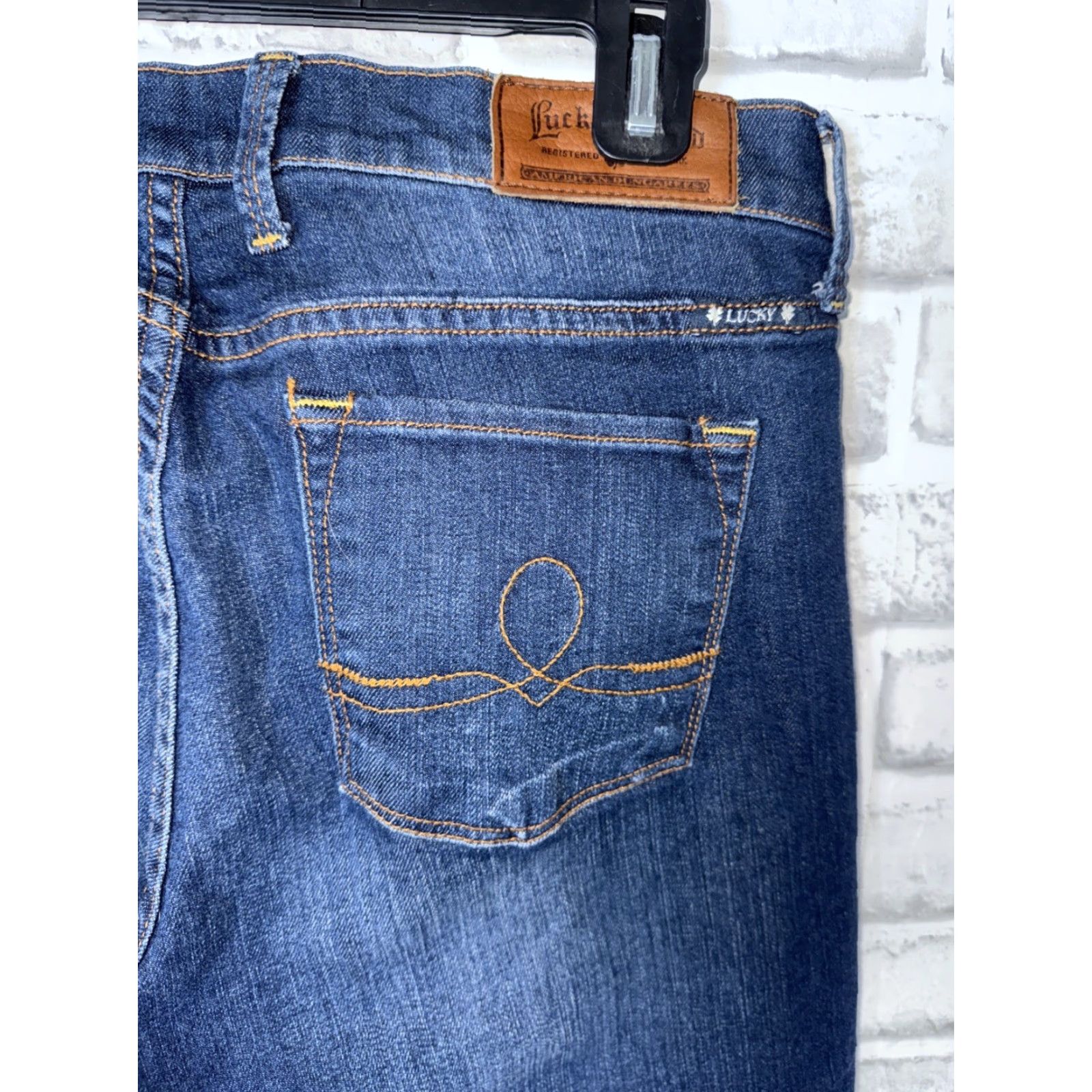 Lucky Brand Lucky Brand Sofia Straight Jeans Dark Wash Womens Size 10 30” Inseam Blue Shirt Size 32" / US 10 / IT 46 - 6 Thumbnail