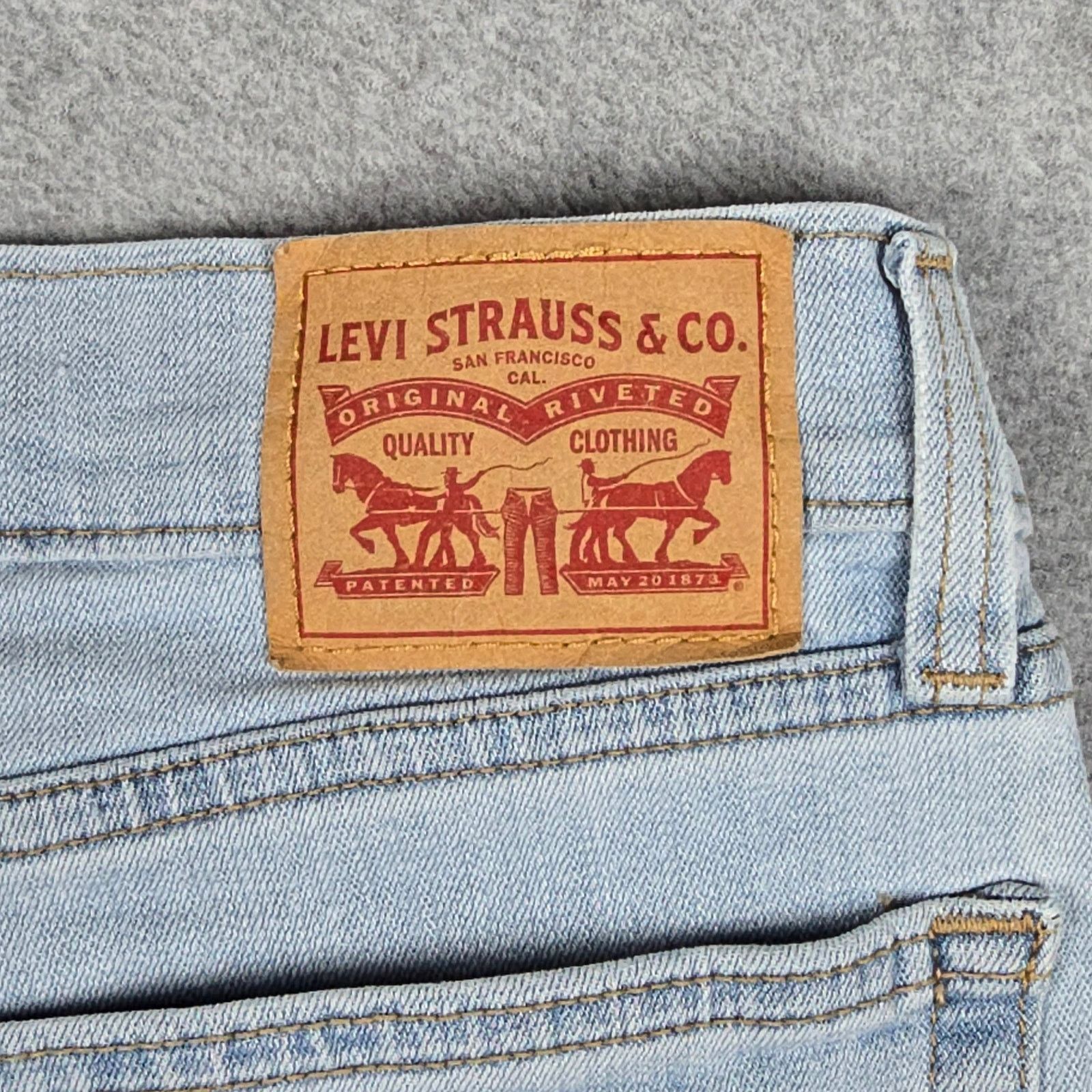 Levi's Levi's Womens 29x27 Boyfriend Jeans Light Wash Size 29" - 8 Thumbnail