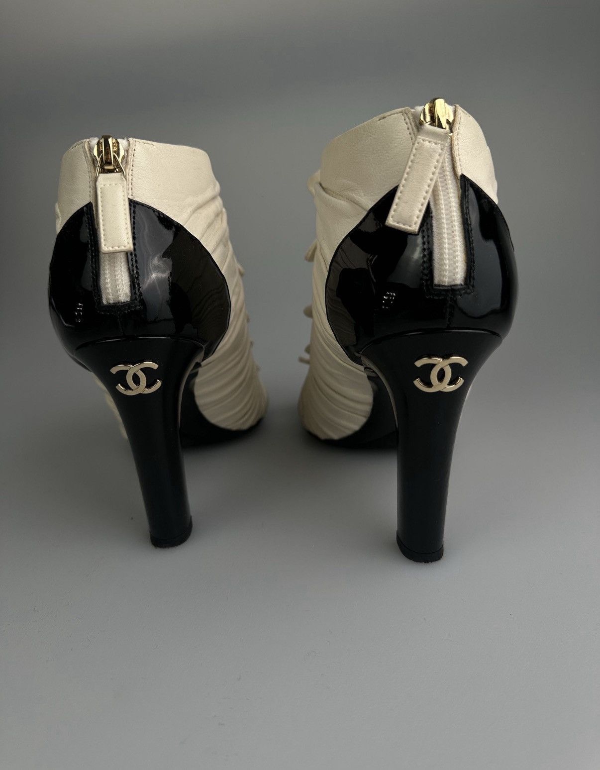 Chanel 2018 Interlocking CC Logo Lace-Up Boots Size US 8.5 / IT 38.5 - 4 Thumbnail