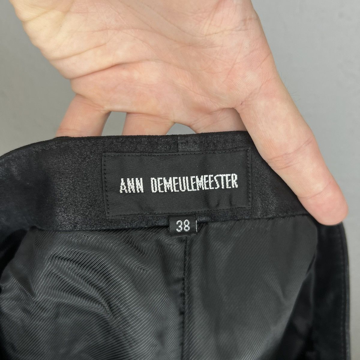 Ann Demeulemeester Ann Demeulemeester Genuine Leather Pants Trousers Black Size 27" / US 4 / IT 40 - 8 Thumbnail