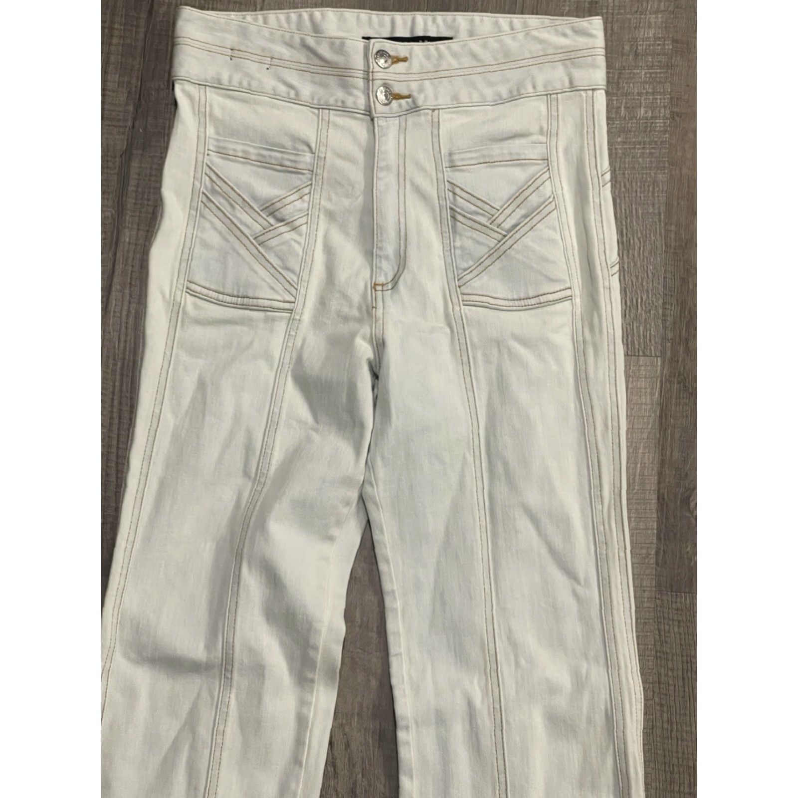 Veronica Beard VINTAGE Veronica Beard Jeans Flared Wide Leg 11” Belize White Cotton Blend Women 27/4 Made in USA Size 27" / US 4 / IT 40 - 3 Thumbnail