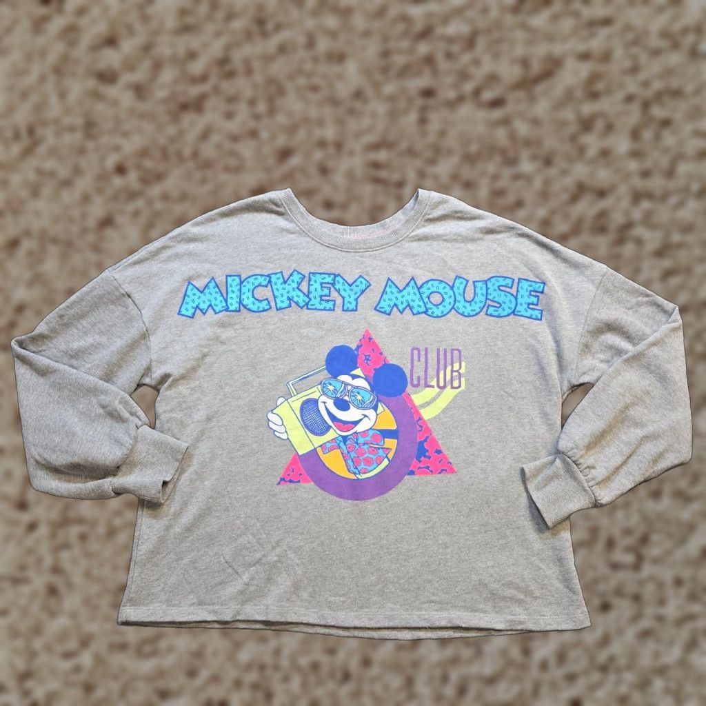 Disney Disney Parks Sweatshirt Women XL Gray Mickey Mouse Retro 80s Pullover Crew Neck Long Sleeve Graphic Print Christmas? Size XL / US 12-14 / IT 48-50 - 1 Thumbnail