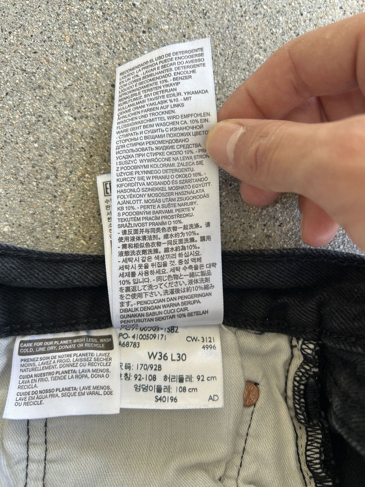 Levi's Vintage 2010s Black Levi’s 501 Relax Fit Jeans Size 36x30 Size US 36 / EU 52 - 5 Thumbnail