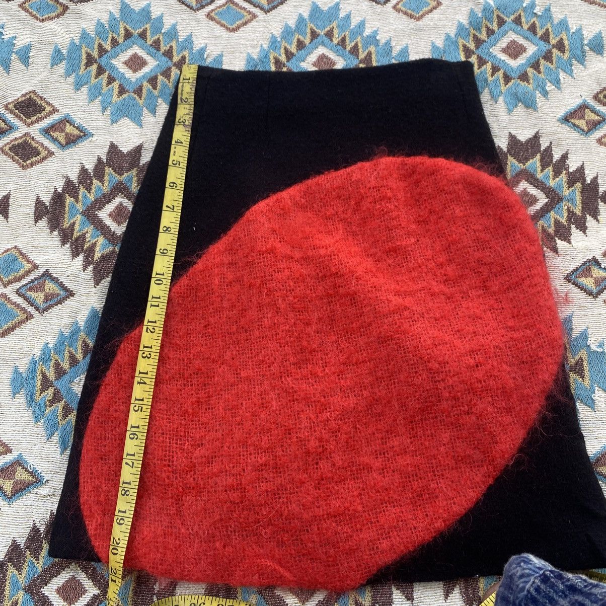 Dirk Van Saene Dirk Van Saene FW2007 Red Mohair Appliqué Skirt Size 26" / US 2 / IT 38 - 15 Thumbnail