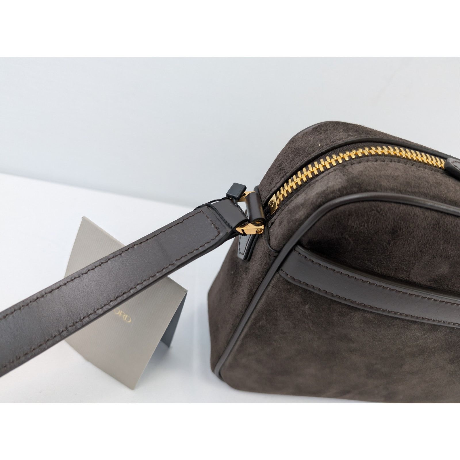 Tom Ford o1rshd1 Logo-Embossed Leather Messenger Bag in Brown Size ONE SIZE - 15 Thumbnail