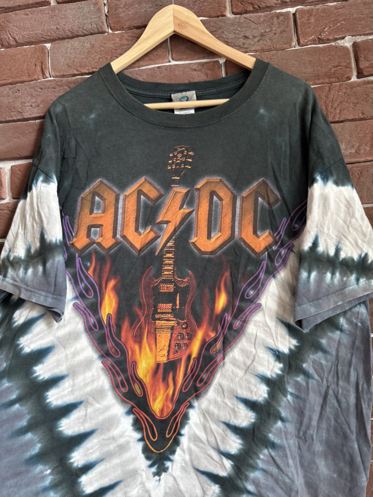 Band Tees 00s AC DC Hells Bells Vintage Metal Rock Tour Band Tee Black Size US XL / EU 56 / 4 - 3 Thumbnail
