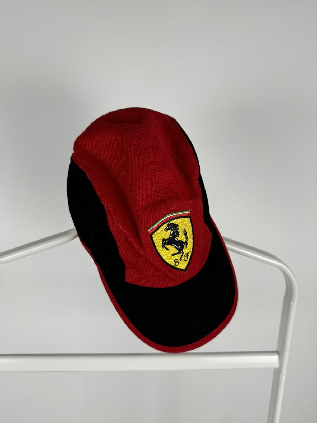 Vintage Vintage Ferrari Cap Size ONE SIZE - 1 Thumbnail