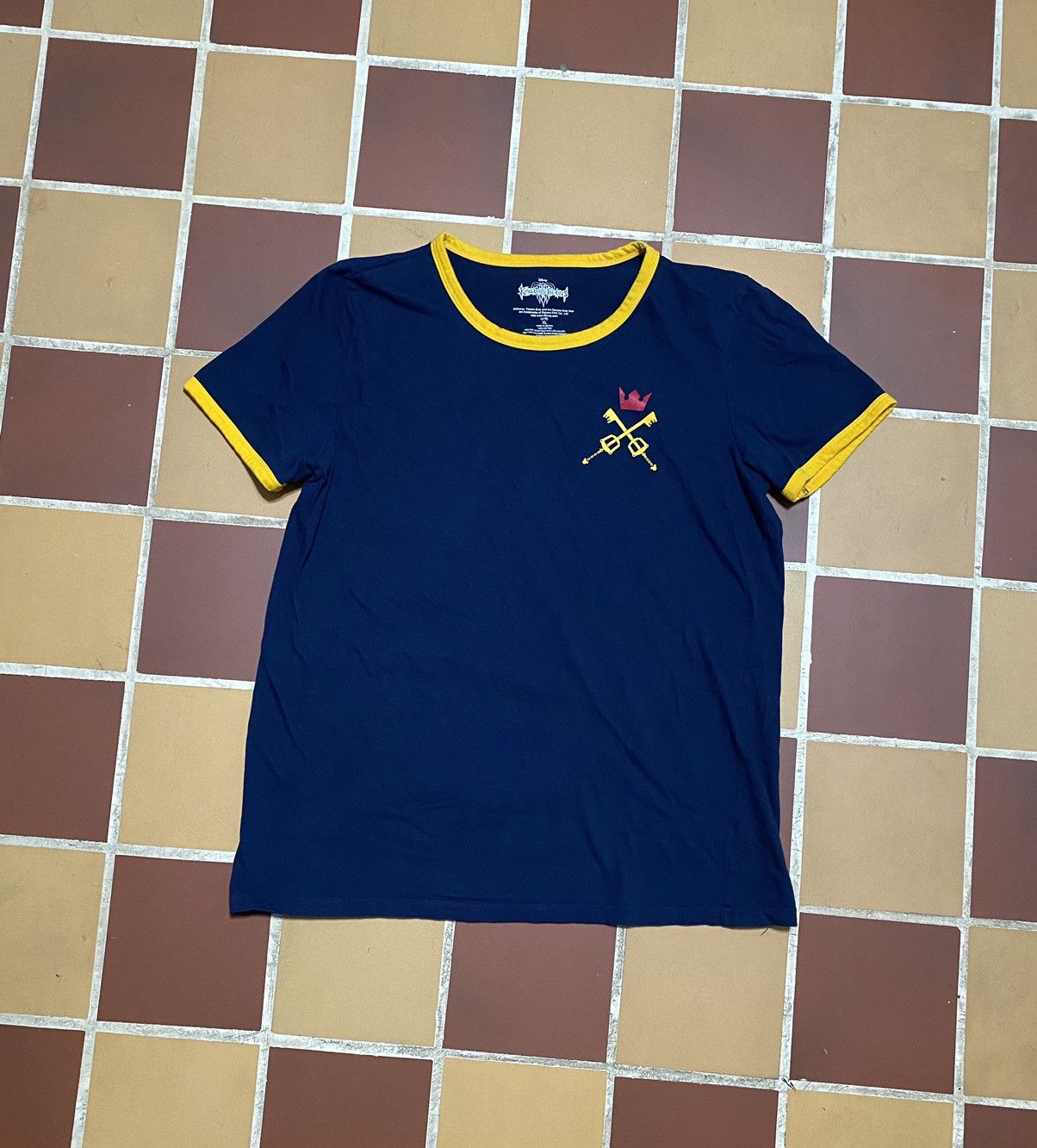 Disney Vintage 2000s Kingdom Hearts Keyblade Shirt y2k Size US XL / EU 56 / 4 - 1 Thumbnail