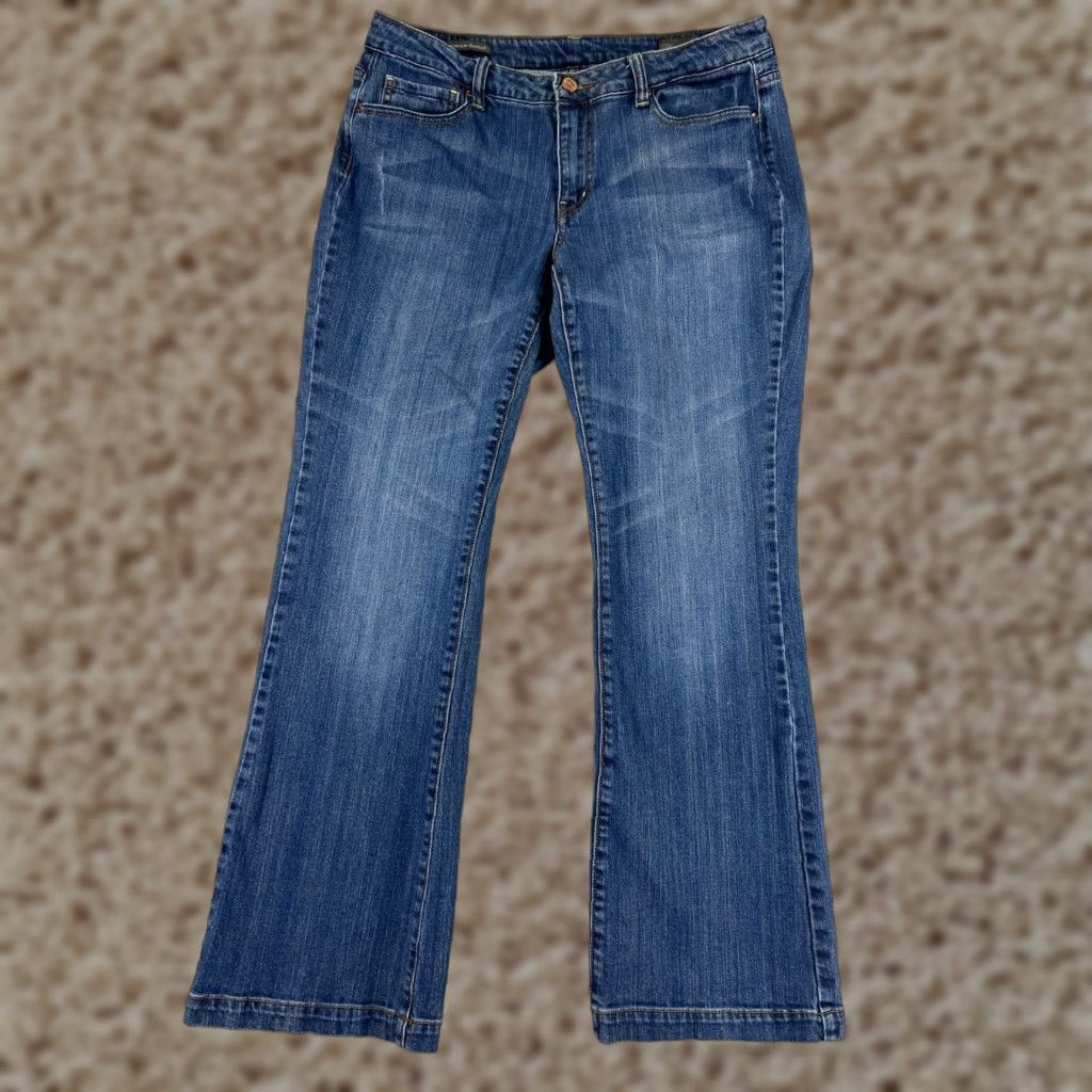 Vintage Bella Elemento Jeans Womens 8 Denim Bootcut Cotton Blend Stretch 28in Waist 30in Inseam Blue 5-Pocket Embroidered Solid Mid Rise Western Womens Size 30" / US 8 / IT 44 - 1 Thumbnail