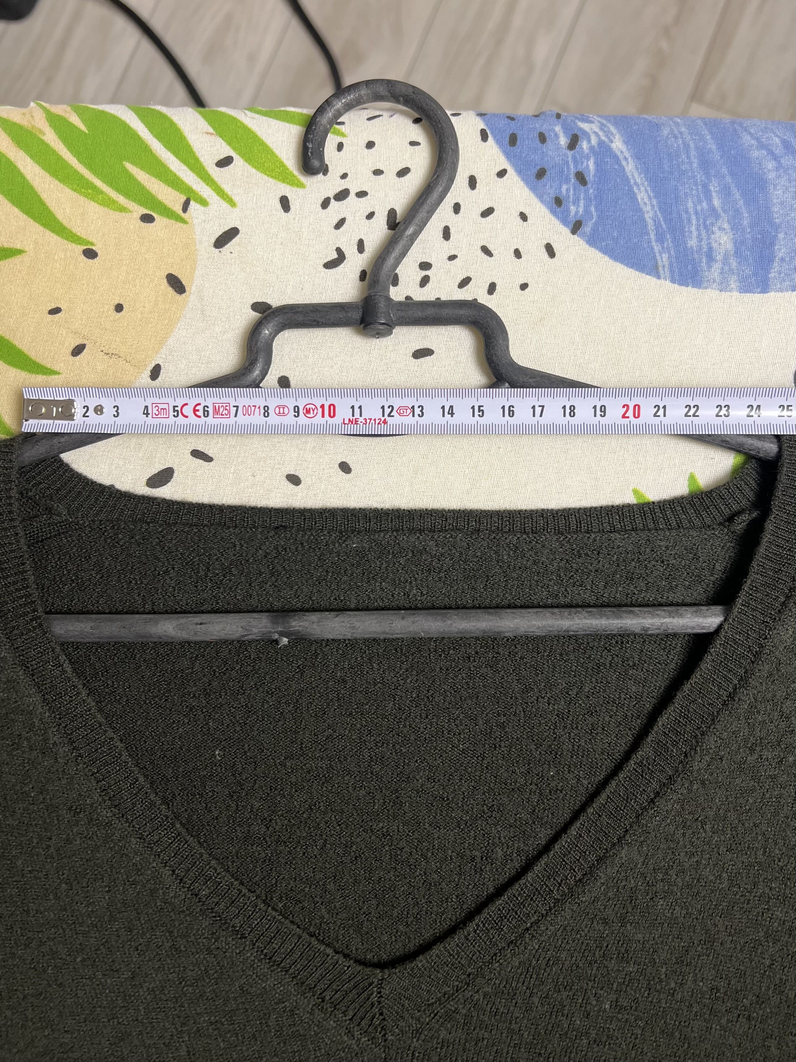 Prada PRADA MILANO Sweater V-neck Wool Patch Logo Khaki Men's Size US S / EU 44-46 / 1 - 5 Thumbnail