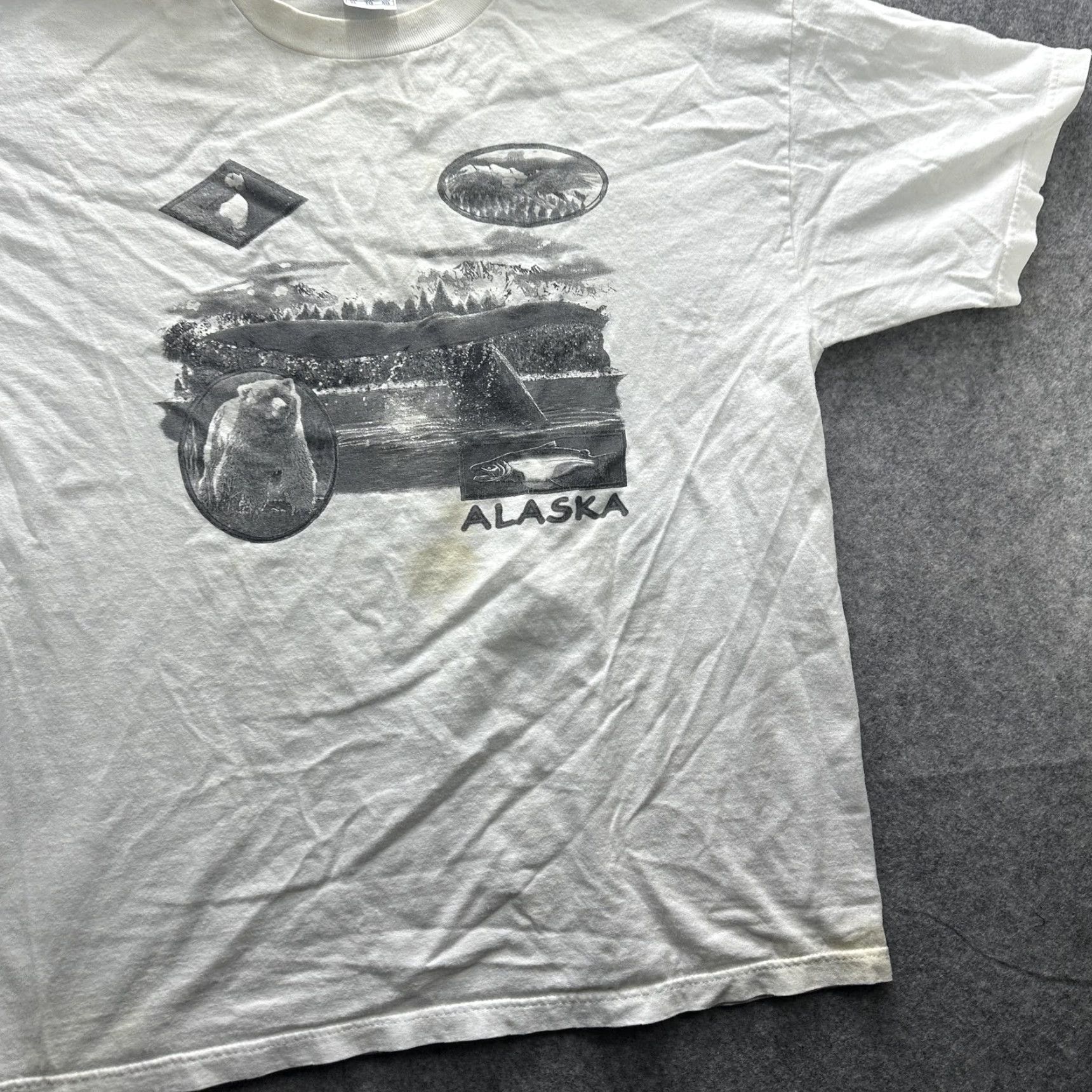Vintage VINTAGE Alaska Shirt Mens XL White Graphic Wildlife Bear Whale Salmon y2k SS Size US XL / EU 56 / 4 - 3 Thumbnail