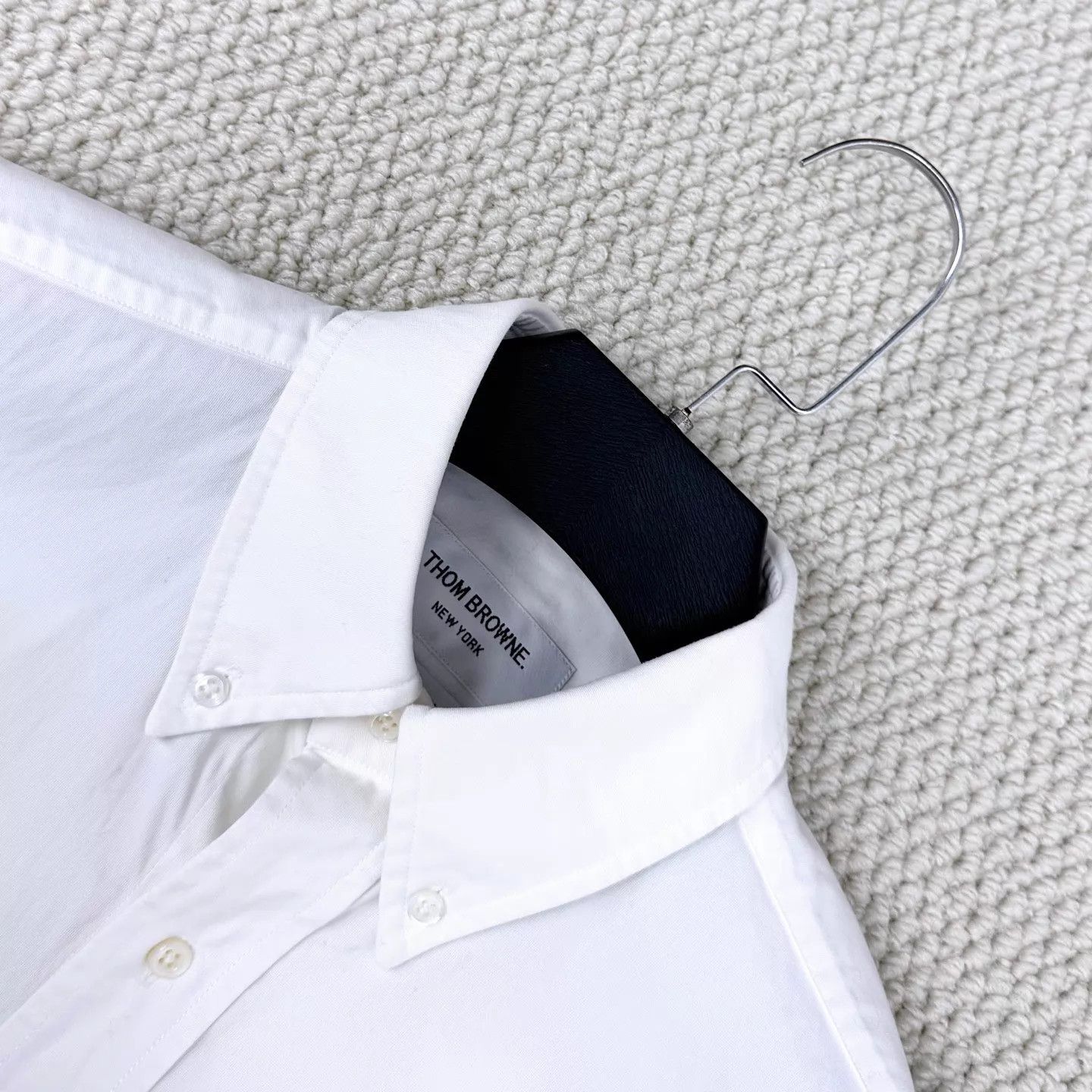 Thom Browne Thom Browne White 4-Stripes Unisex Shirt Size 1 Size US S / EU 44-46 / 1 - 3 Thumbnail