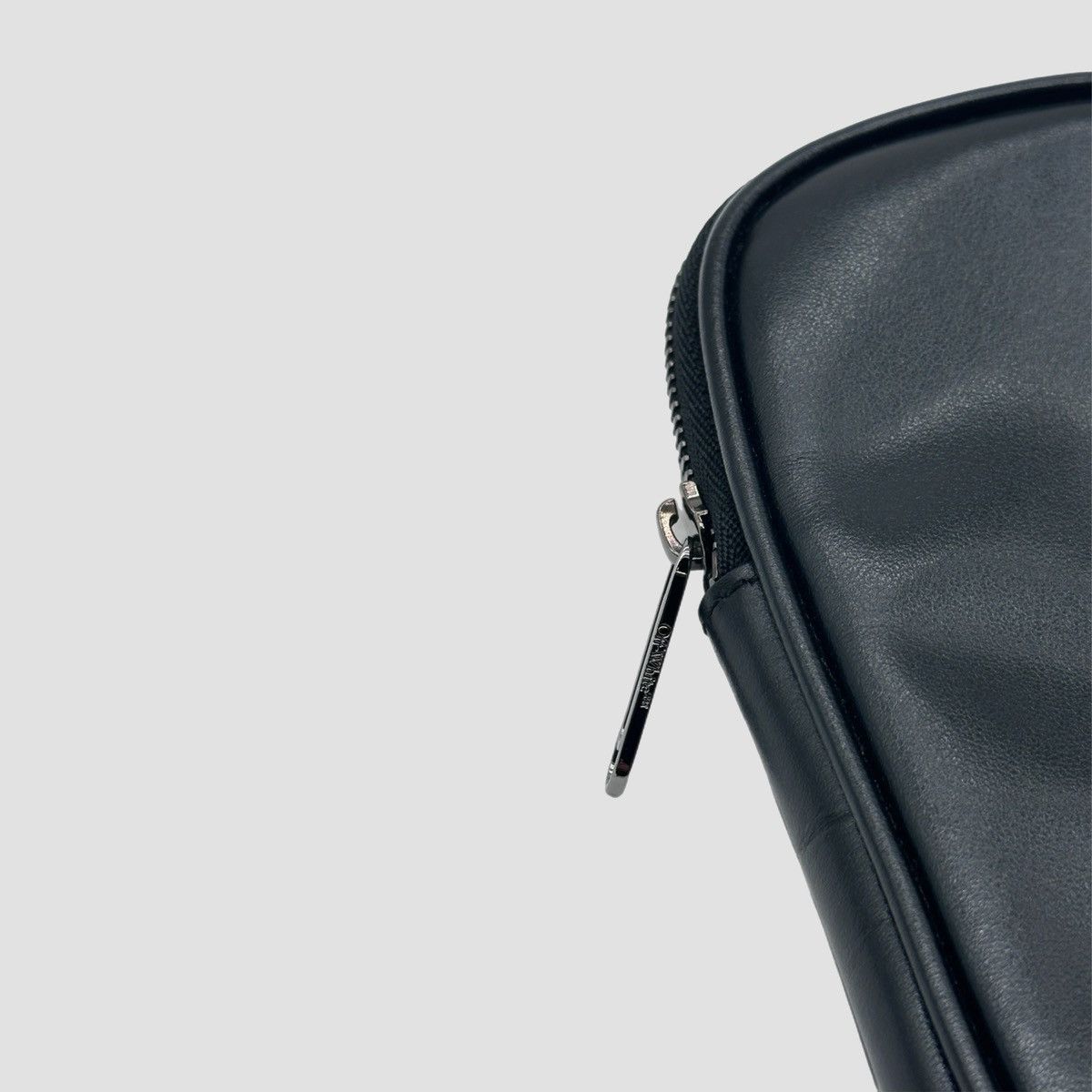 Off-White Off-White Logo iPhone Holder / Side Bag Size ONE SIZE - 15 Thumbnail