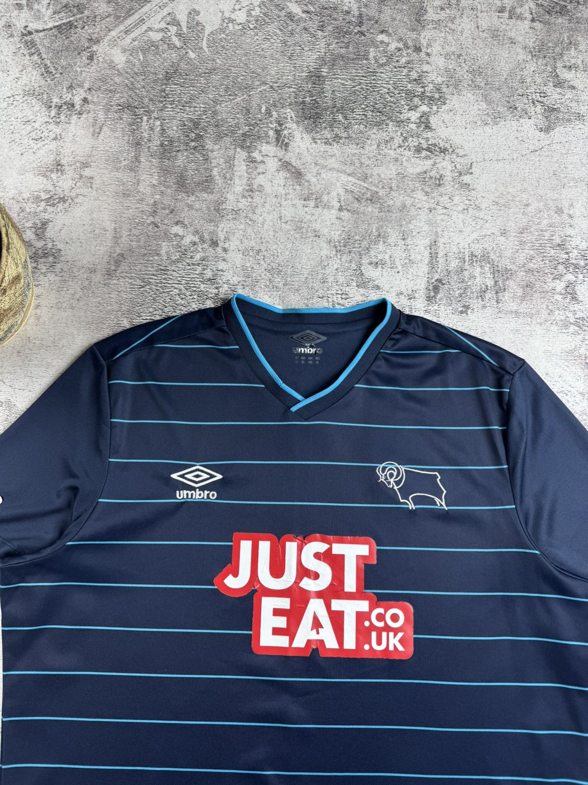 Umbro Derby County 2014/2015 Blue Home Umbro Men’s Soccer Football T Shirt Jersey Kit Size US XL / EU 56 / 4 - 6 Thumbnail