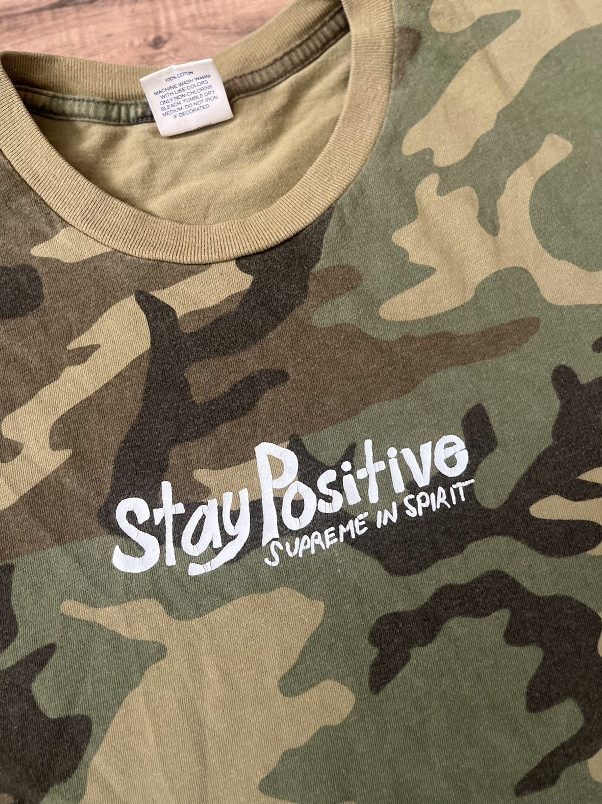 Supreme Supreme Stay Positive Tee Size US L / EU 52-54 / 3 - 4 Thumbnail