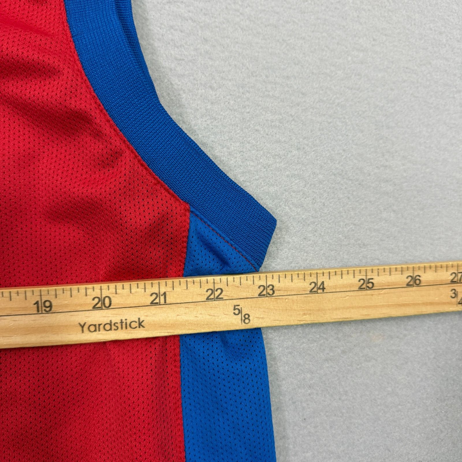 Vintage Vintage Detroit Pistons Basketball Jersey Size 2XL XXL Red Size US XXL / EU 58 / 5 - 7 Thumbnail