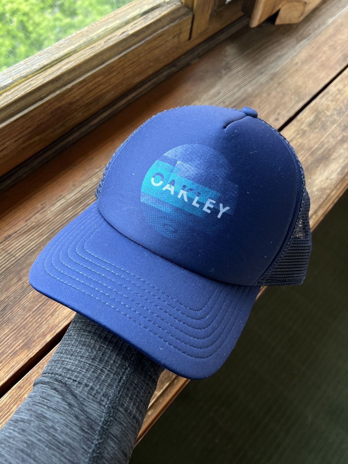 Vintage Y2K Trucker Hat Oakley Cap Big Logo Size ONE SIZE - 1 Thumbnail