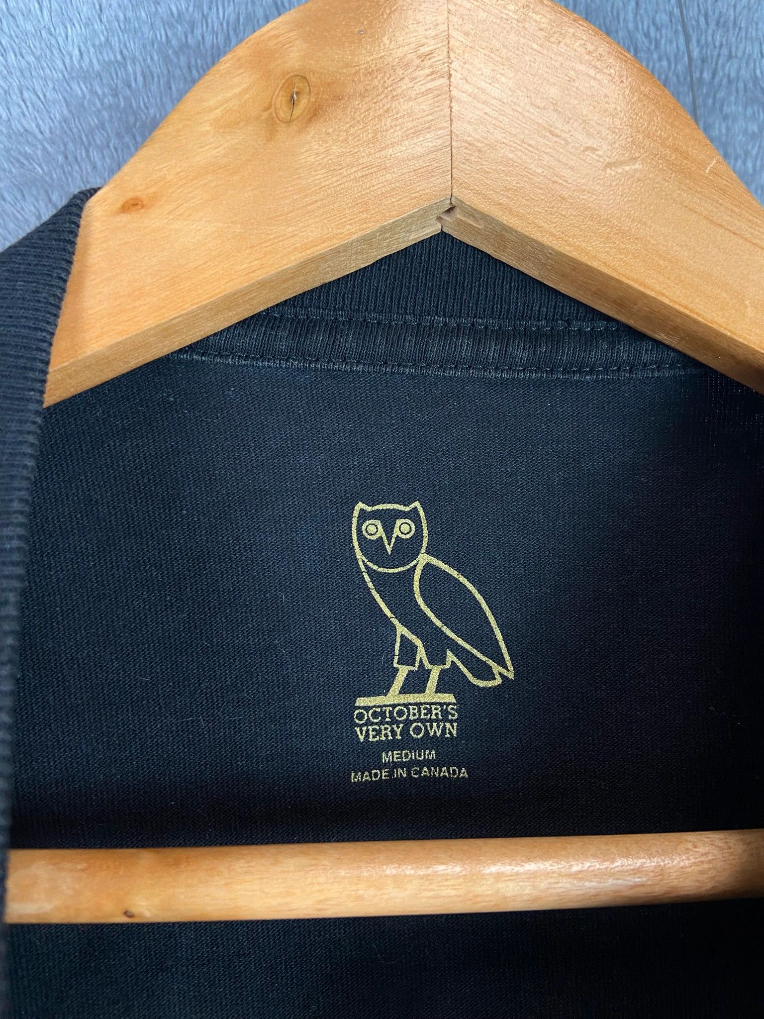 October's Very Own OVO Gold Logo Tee Black Medium Size US M / EU 48-50 / 2 - 3 Thumbnail