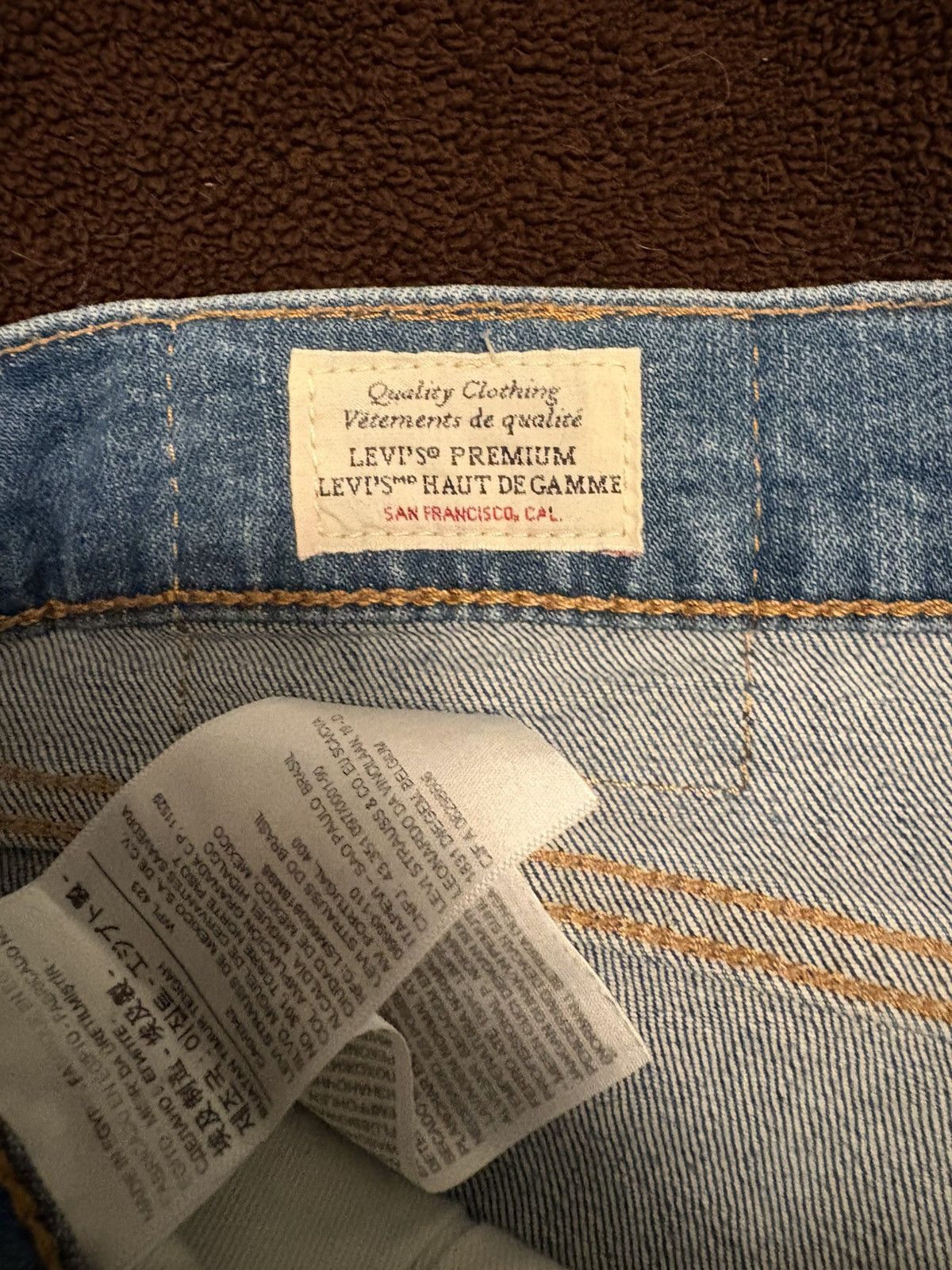 Levi's Levi’s blue faded wash classic fit Size US 32 / EU 48 - 6 Thumbnail
