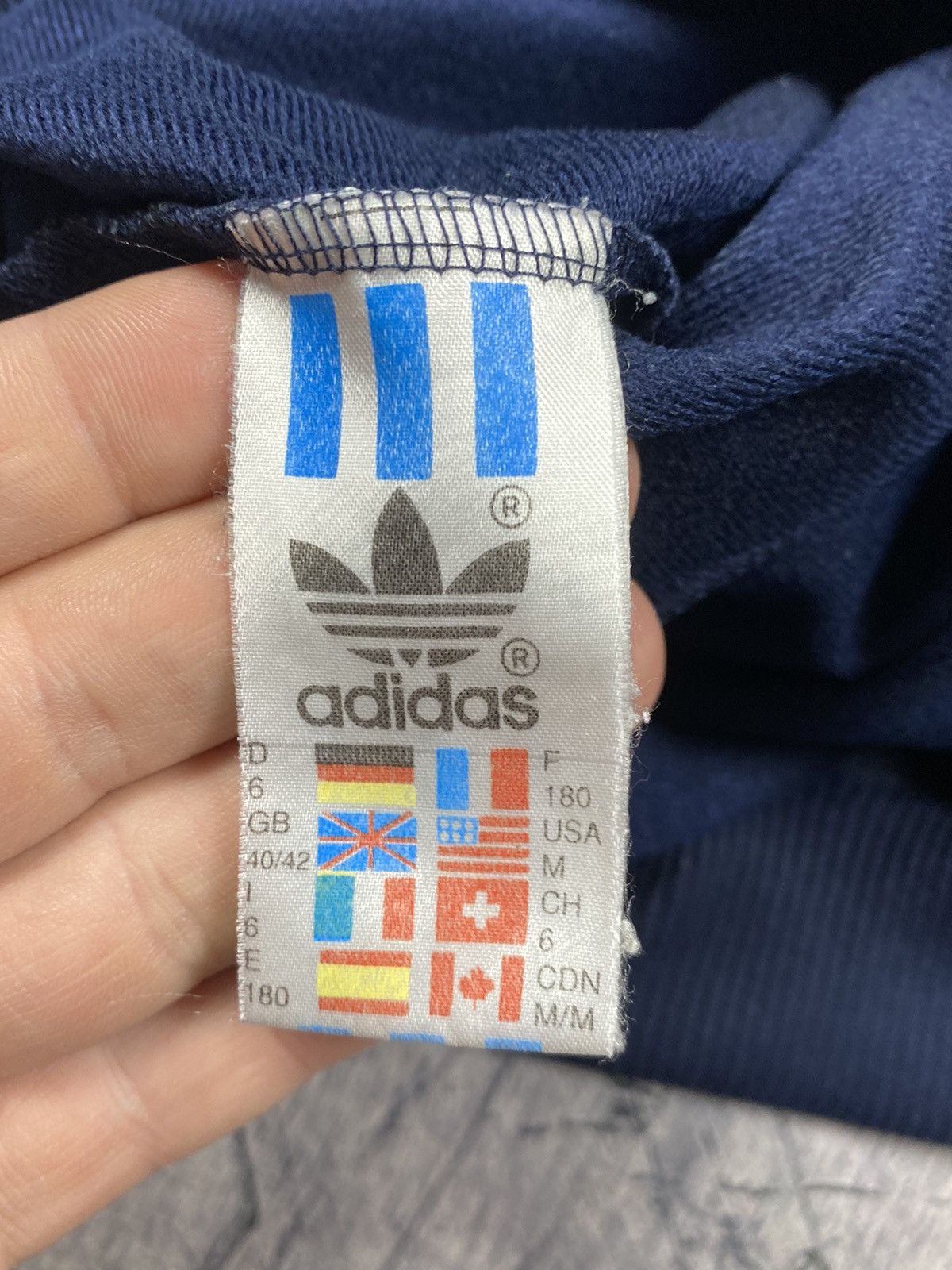 Adidas Vintage Adidas Track Jacket Size M Size US M / EU 48-50 / 2 - 15 Thumbnail
