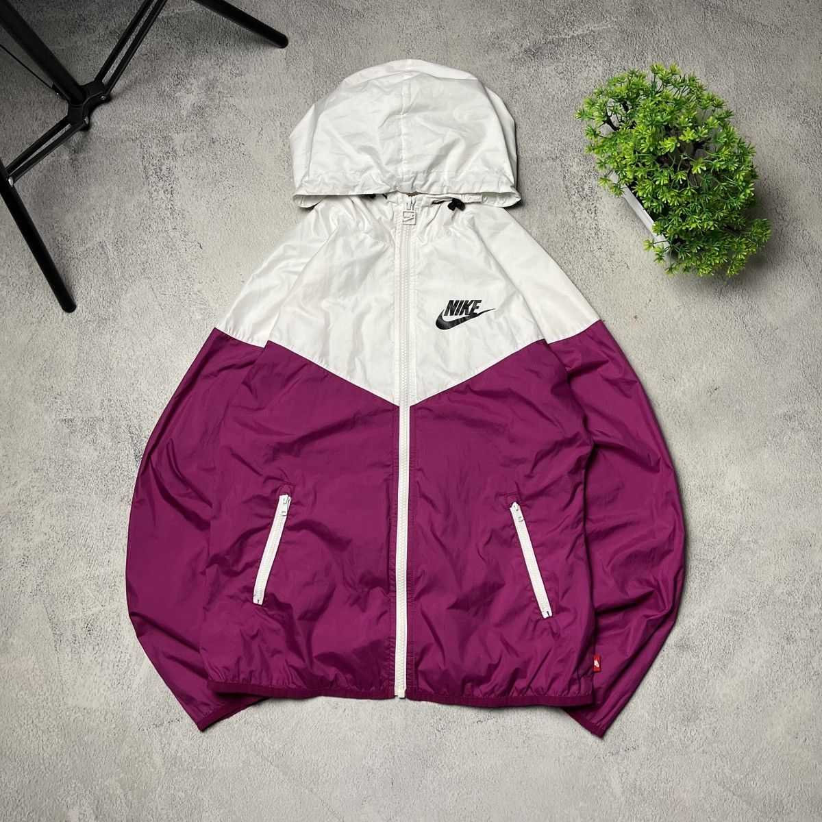 Nike × Vintage 90’s vintage Nike Nylon y2k windbreaker jacket Size S / US 4 / IT 40 - 1 Thumbnail