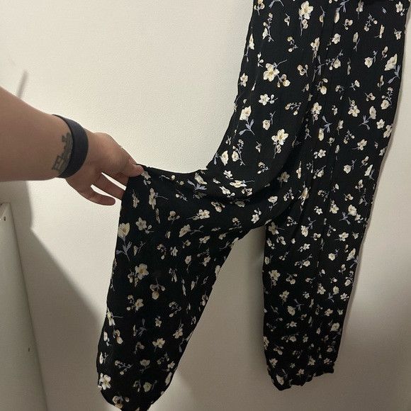Other Vici Floral Jumpsuit Size 28" / US 6 / IT 42 - 5 Thumbnail