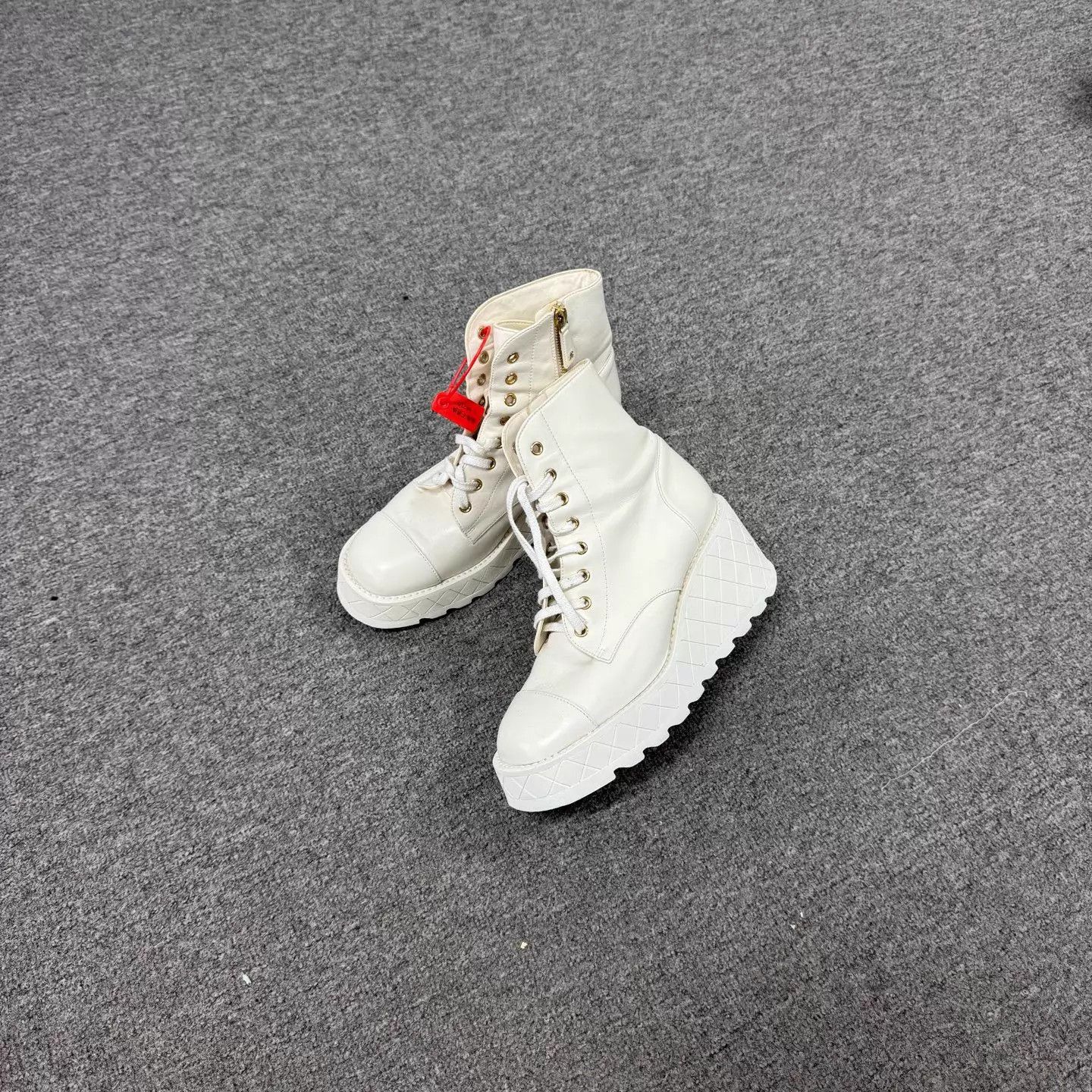 Chanel Chanel White Leather Platform Lace-up Martin Boots 39 98 New Size US 8.5 / IT 38.5 - 1 Thumbnail