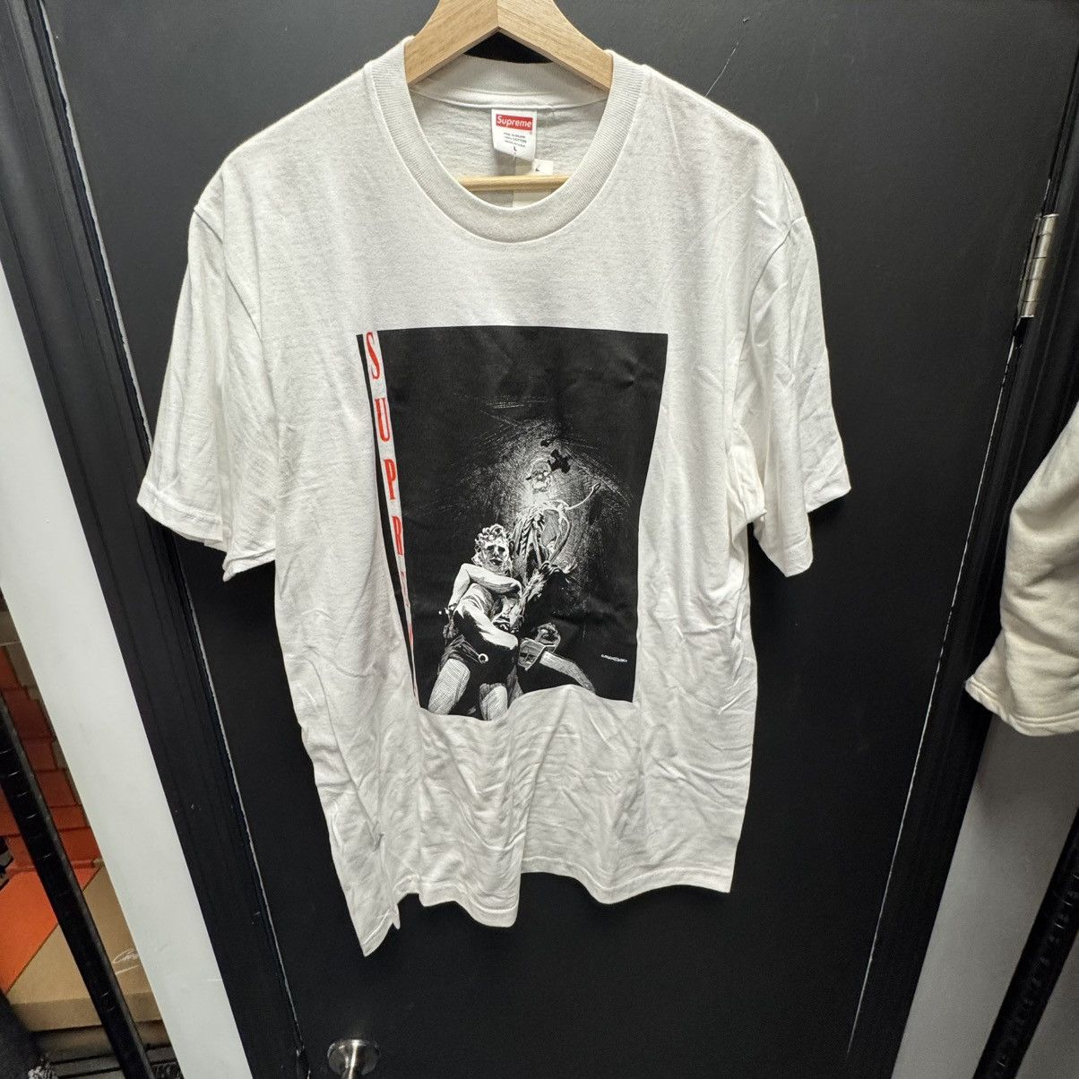 Supreme Supreme Horror Tee WHITE Size US L / EU 52-54 / 3 - 1 Thumbnail