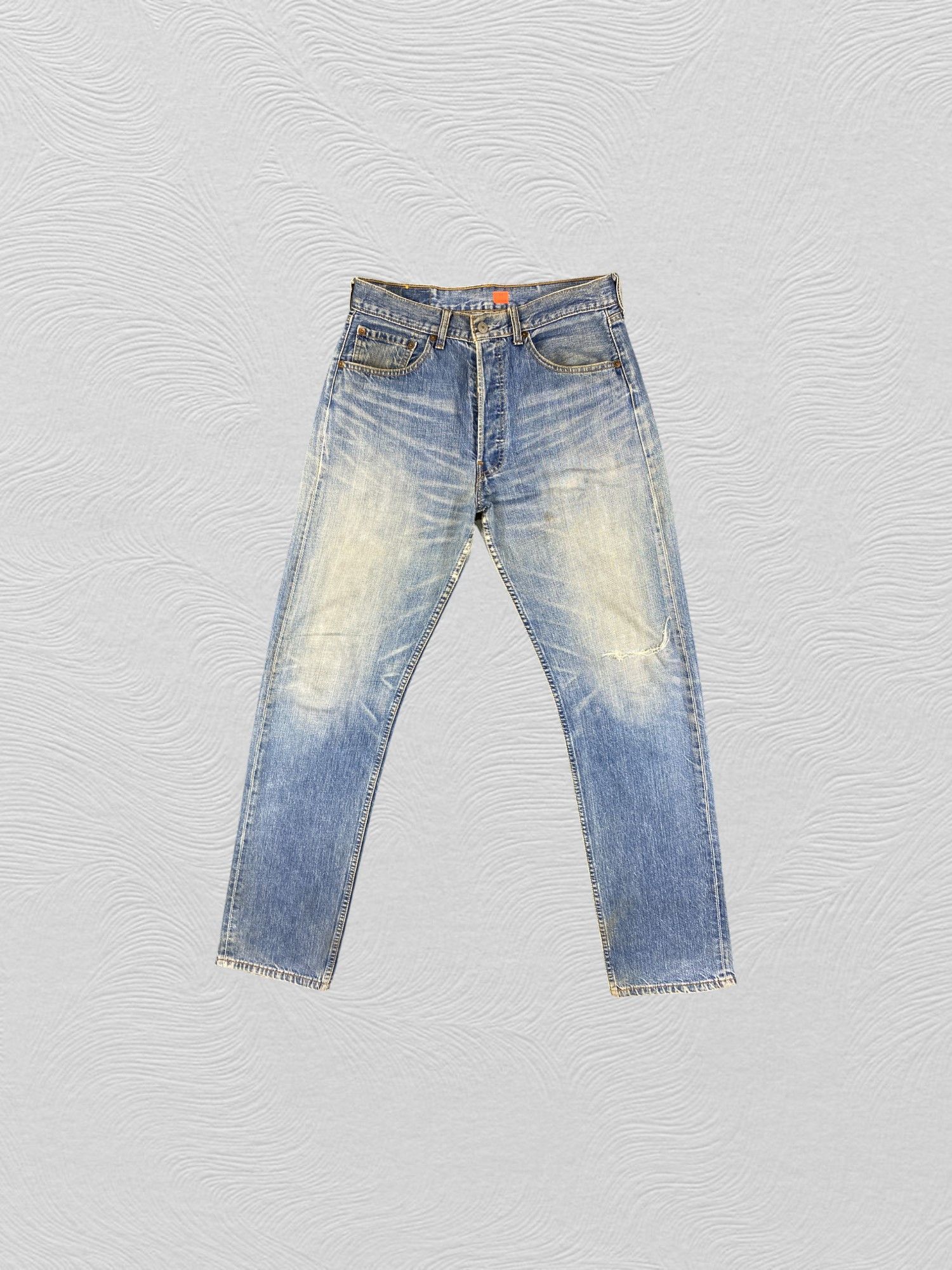 Levi's Distressed Blue Vintage Levi's 501 Jeans 31x33 Denim -JN2300 Size US 31 - 1 Thumbnail