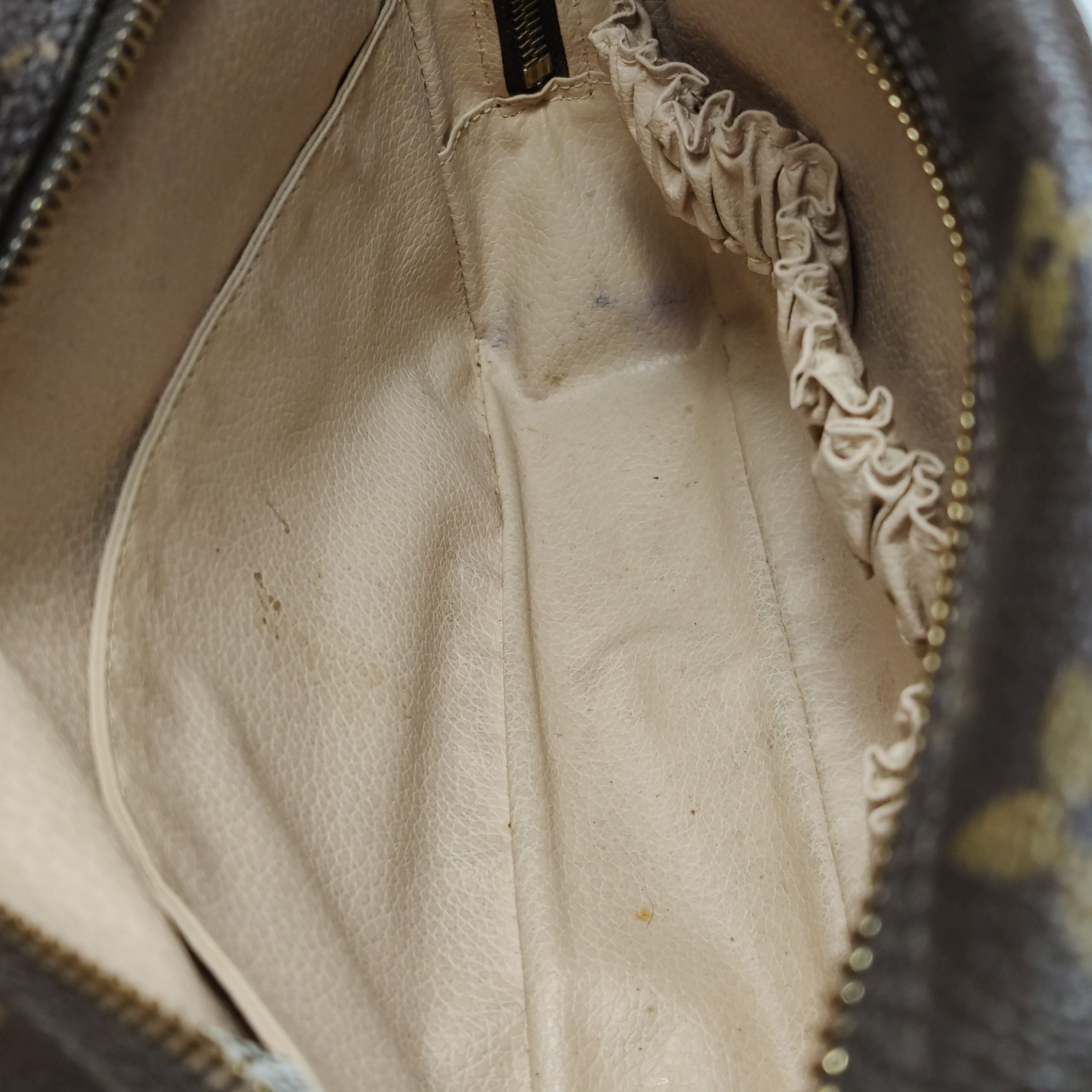 Louis Vuitton Louis Vuitton (LV) TrousseToilette old flower zipper clutch Size ONE SIZE - 3 Thumbnail