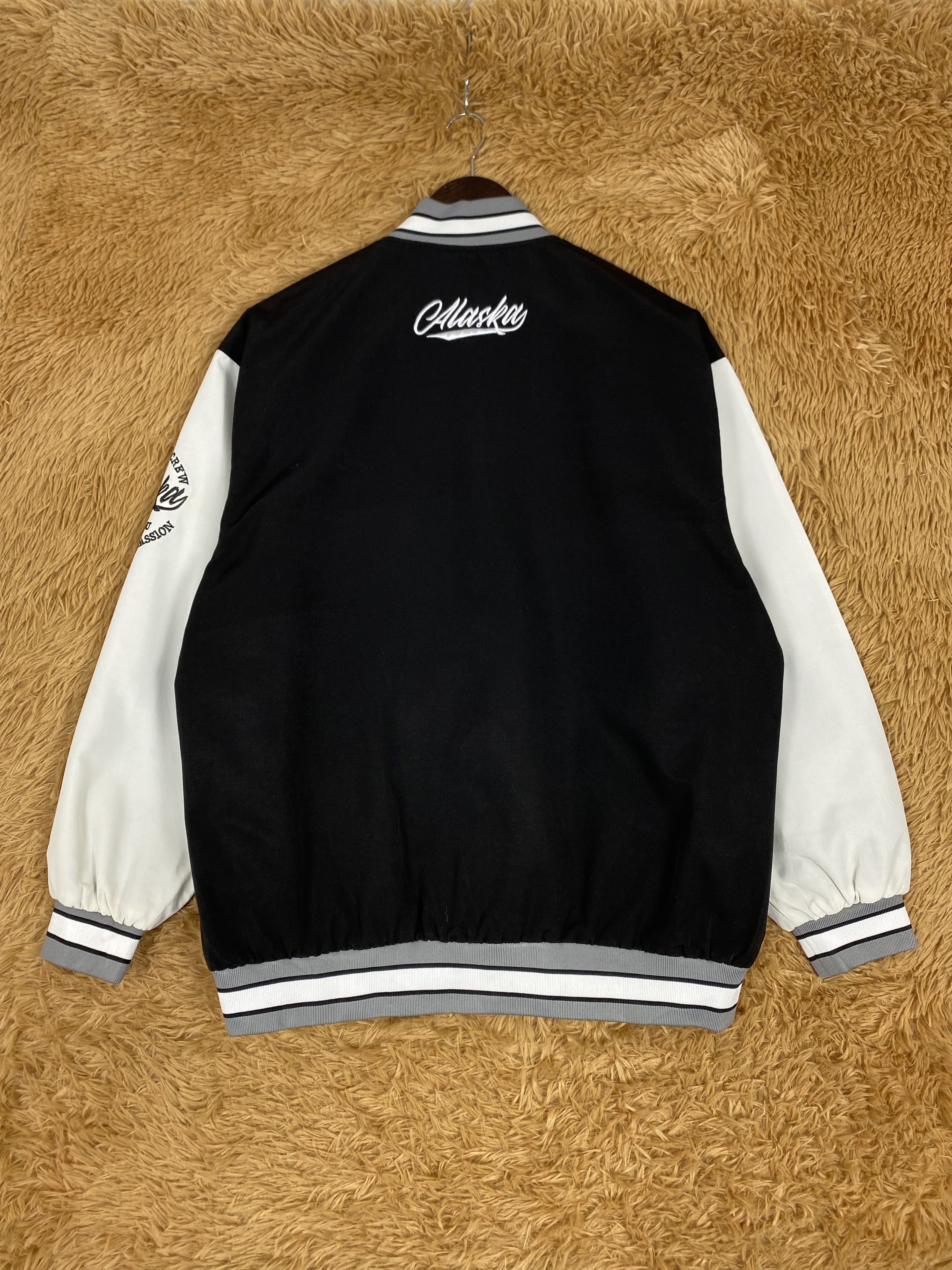 Japanese Brand Vintage Alaska Basic Plan Varsity Jacket PJ2524 Size US M / EU 48-50 / 2 - 6 Thumbnail