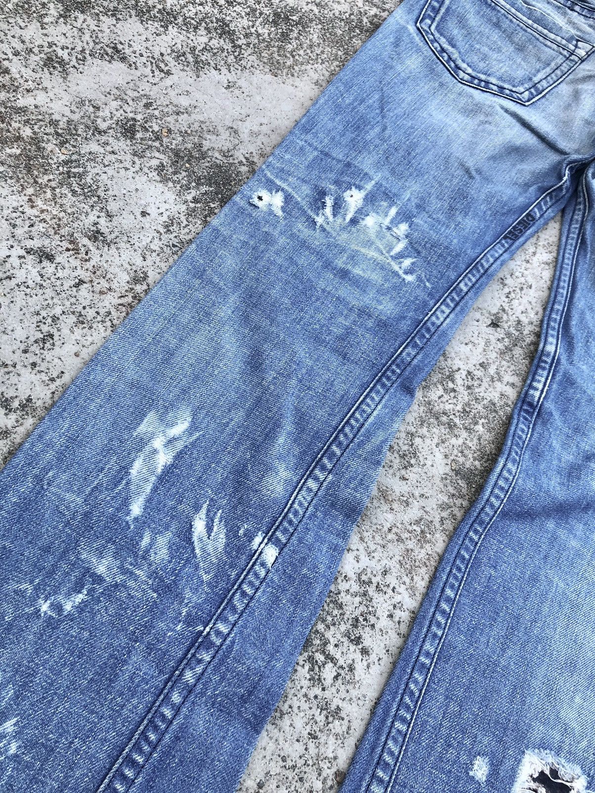 Diesel DIESEL PADDOP DISTRESSED JEANS Size US 30 / EU 46 - 12 Thumbnail