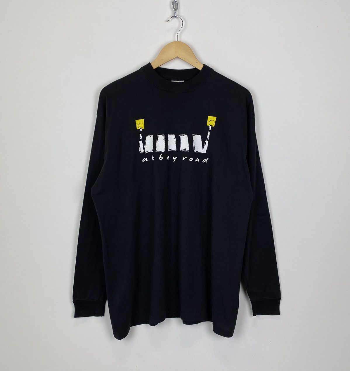 Vintage The Beatles Abbey Road Rock Band Long Sleeve T-shirt