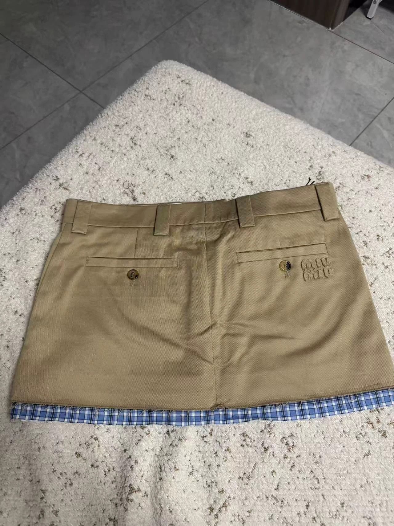 Miu Miu MIU MIU 25 Khaki Color - Blocked Mini Skirt 36 NWOT Size 25" / US 0 / IT 36 - 1 Thumbnail