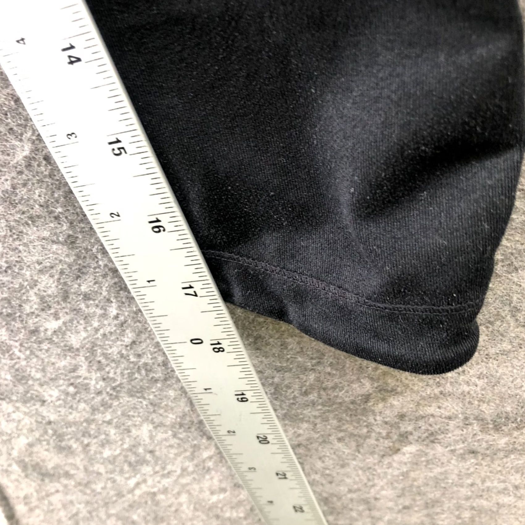 Athleta Athleta Sonar Crop Capri Leggings Womens XS Black Running Zip Pocket Activewear Size 26" / US 2 / IT 38 - 7 Thumbnail