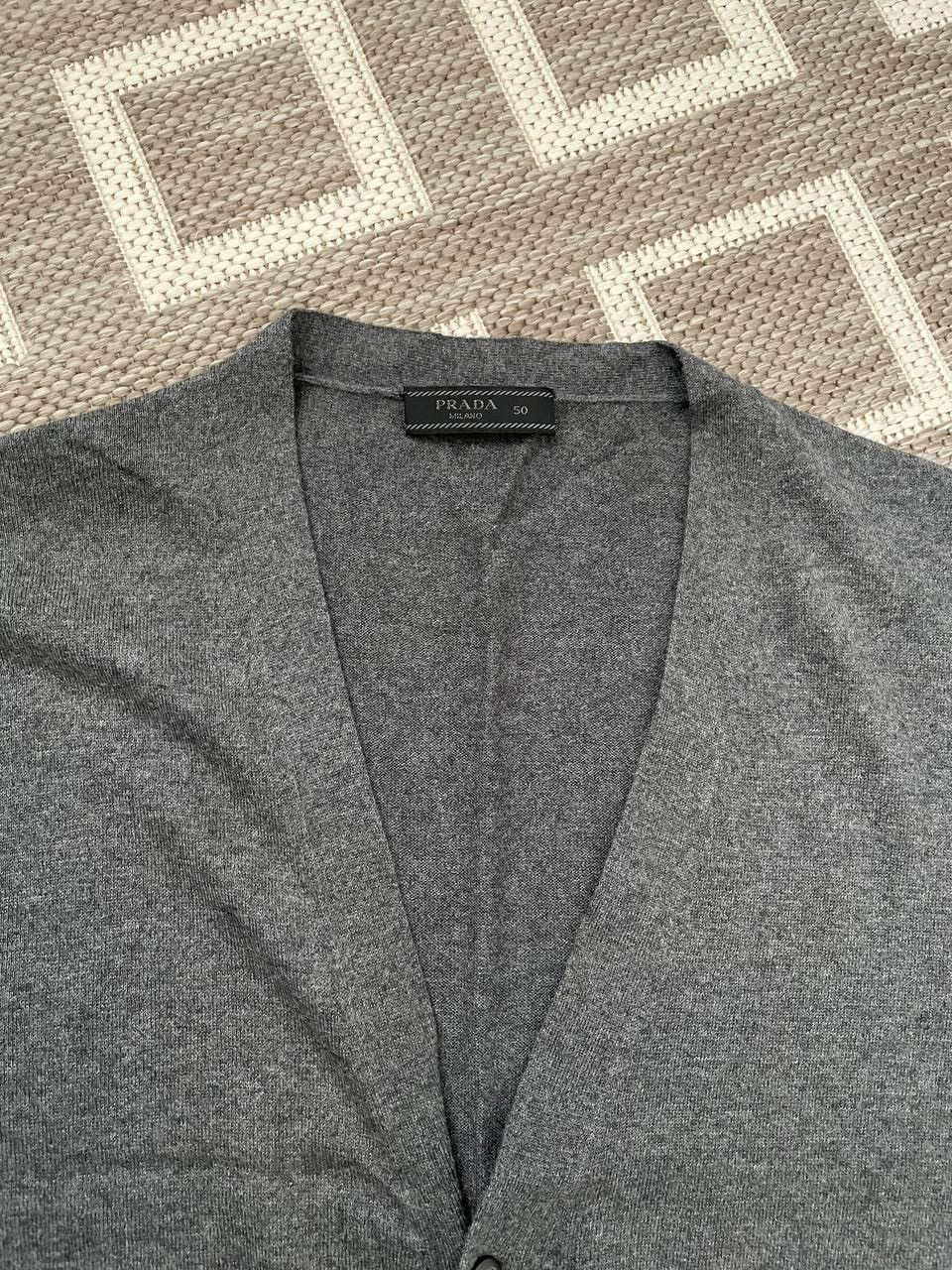 Prada Vintage Prada button gray cardigane luxury Size US M / EU 48-50 / 2 - 3 Thumbnail