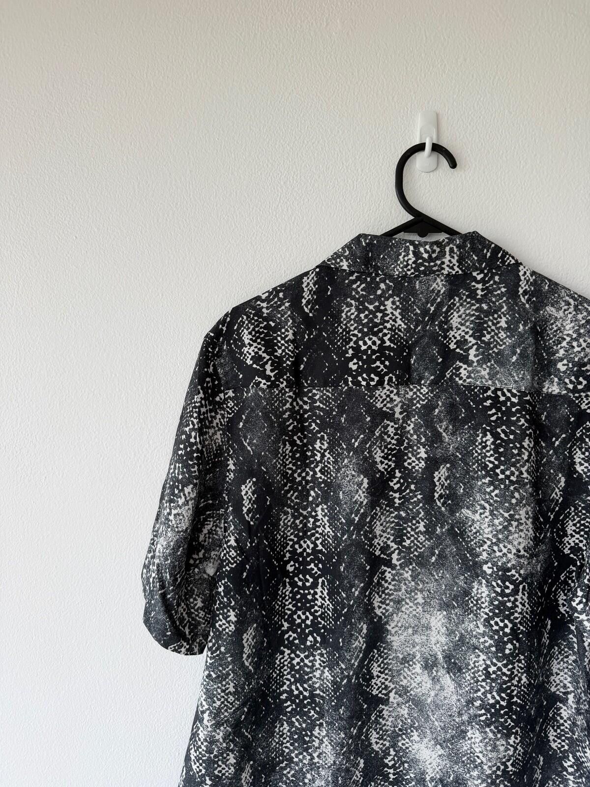 Ksubi new ksubi medium m short sleeve resort shirt mamba black Size US M / EU 48-50 / 2 - 6 Thumbnail