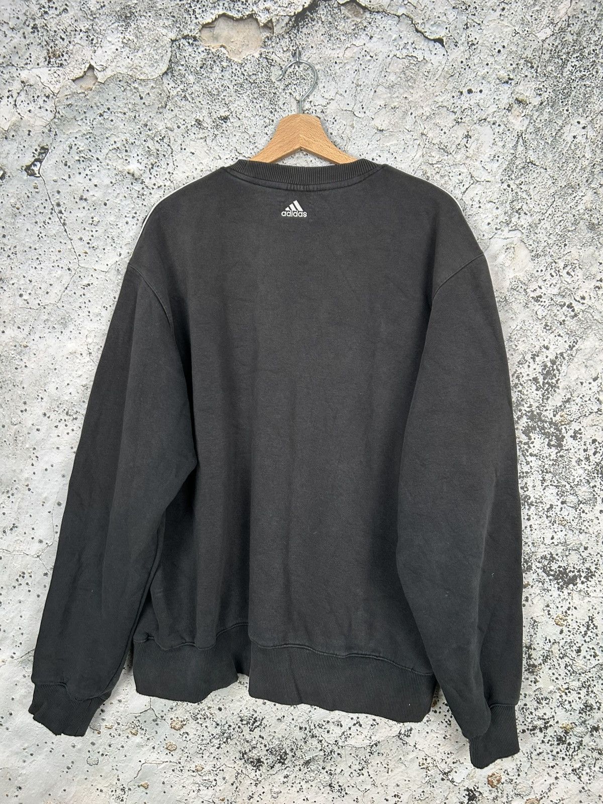 Adidas Vintage Adidas 90s Crewneck Streetwear Baggy Rap Skate Size US L / EU 52-54 / 3 - 4 Thumbnail