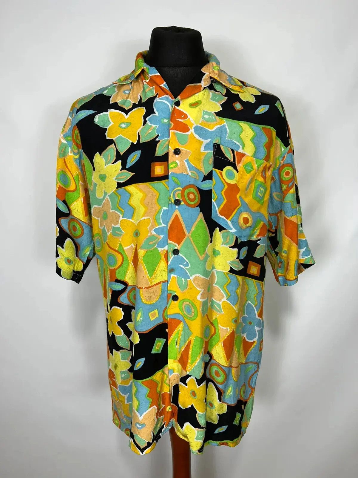 Vintage Vintage Hawaiian shirt 90’s Size US M / EU 48-50 / 2 - 1 Thumbnail