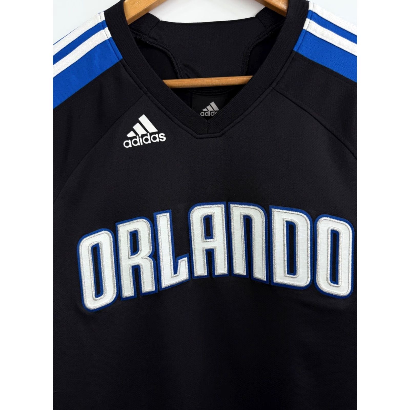 Adidas VINTAGE Orlando Adidas NBA Long Sleeve L Black Retro Mens Shirt Size US L / EU 52-54 / 3 - 4 Thumbnail
